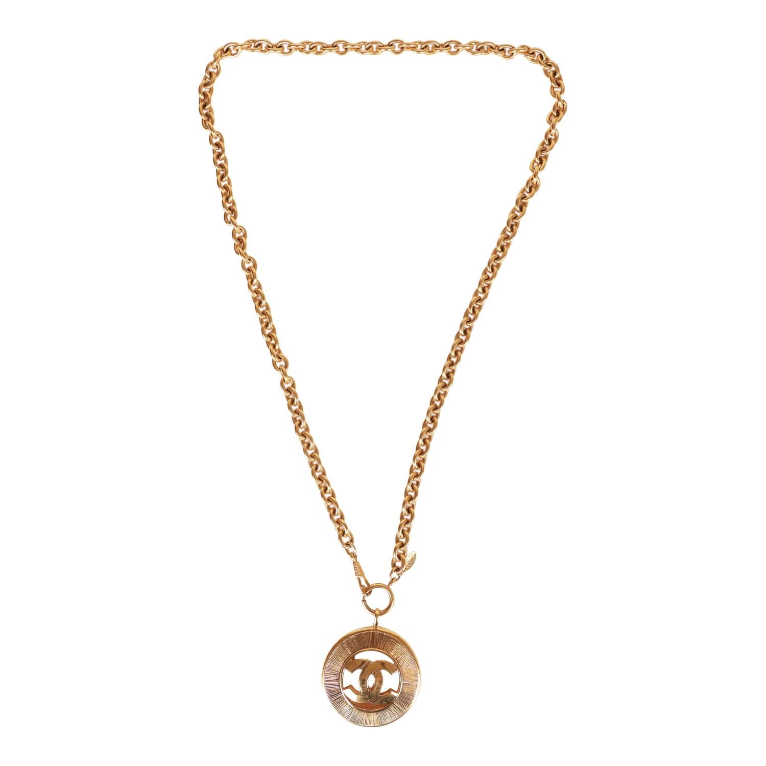 Vintage Chanel 24K Gold Plated Sunburst Interlocking CC Medallion Necklace