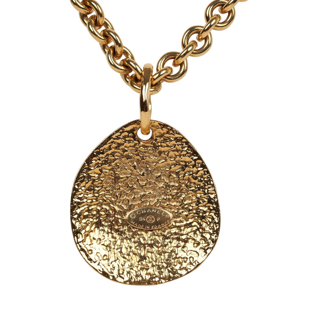 Vintage Chanel 24K Gold Plated CC Quilted Oval Pendant Necklace