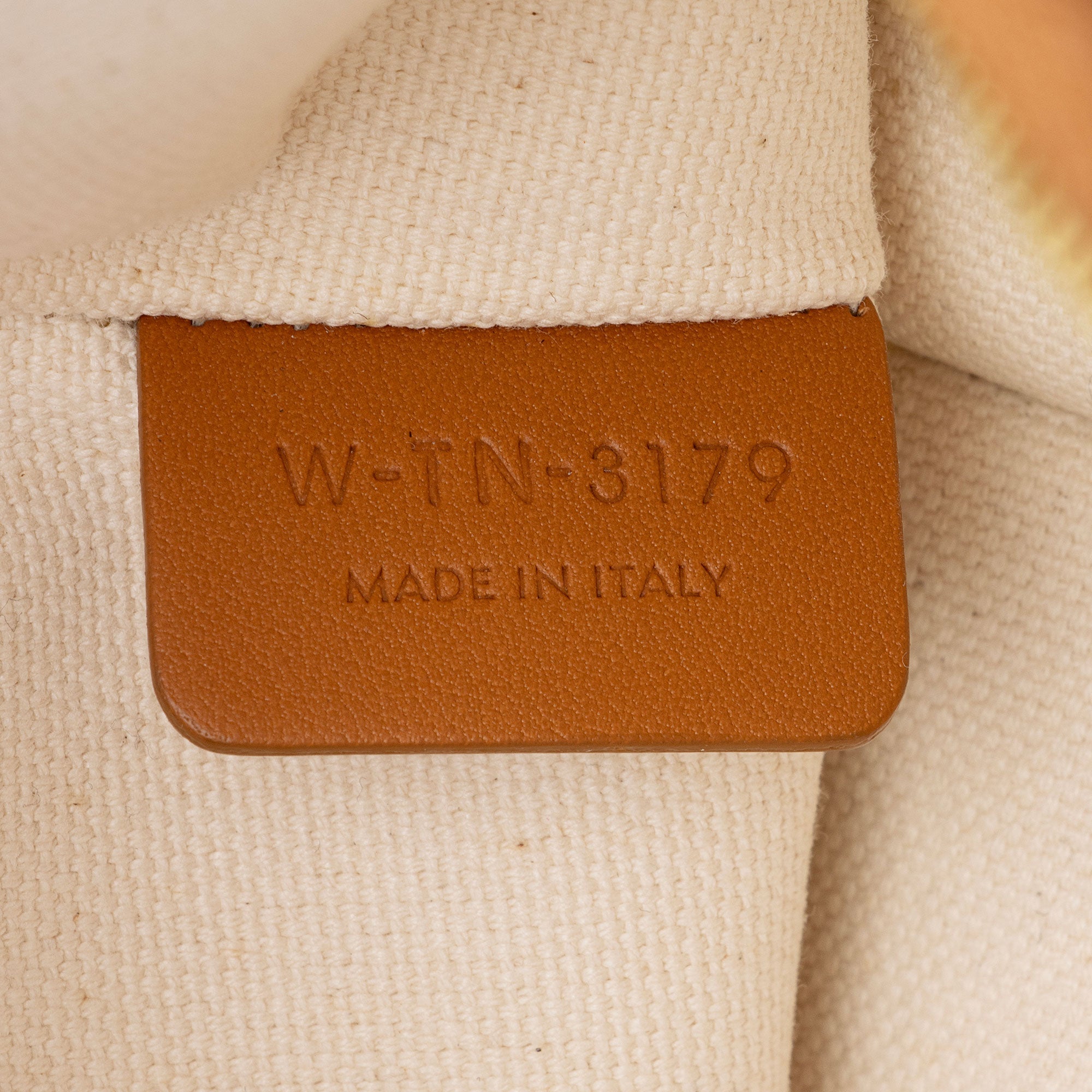Celine Canvas Logo Zip Pouch (SHF-Z8uTMl)