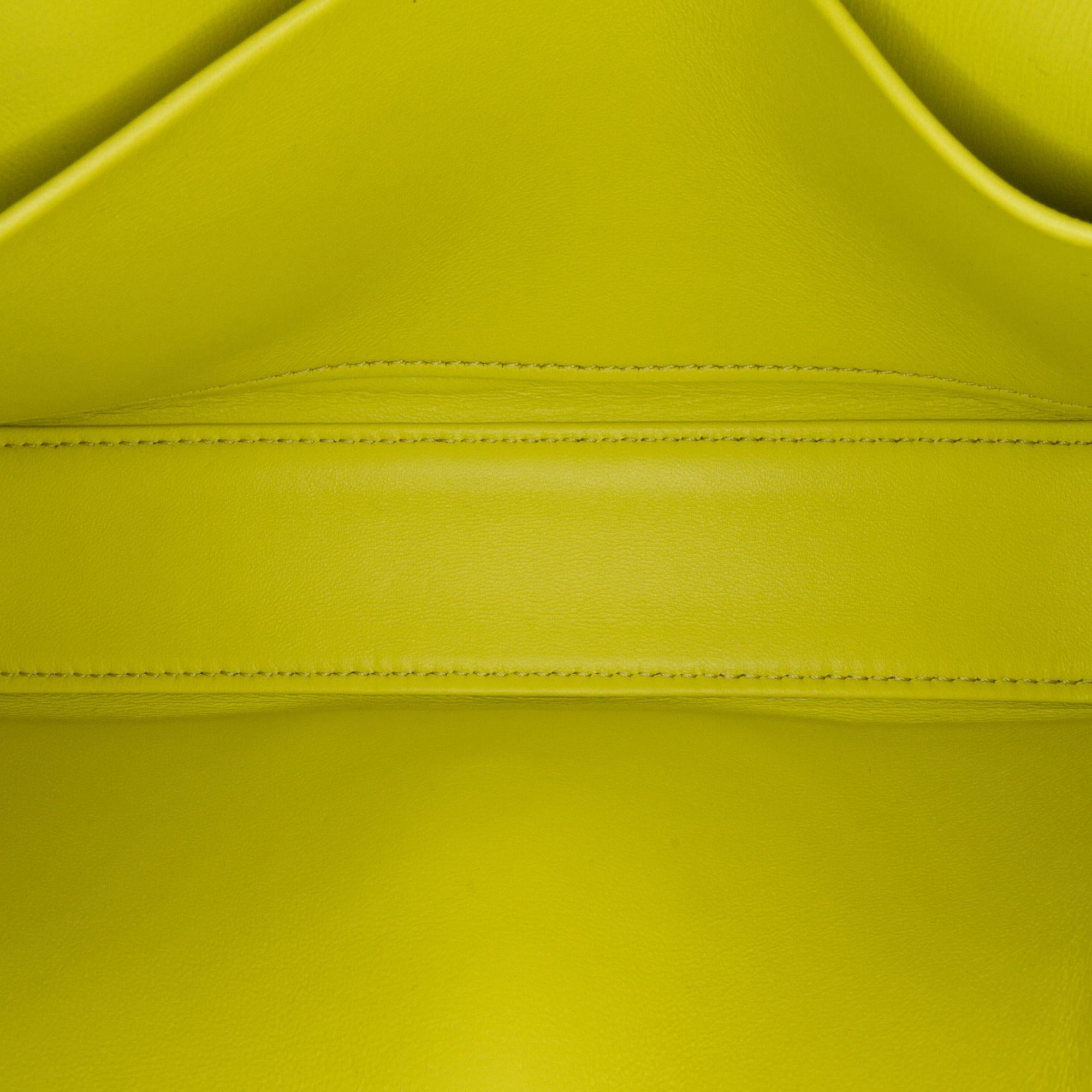 Celine Cuir Triomphe Chain Shoulder Bag (SHG-9jnYiU)