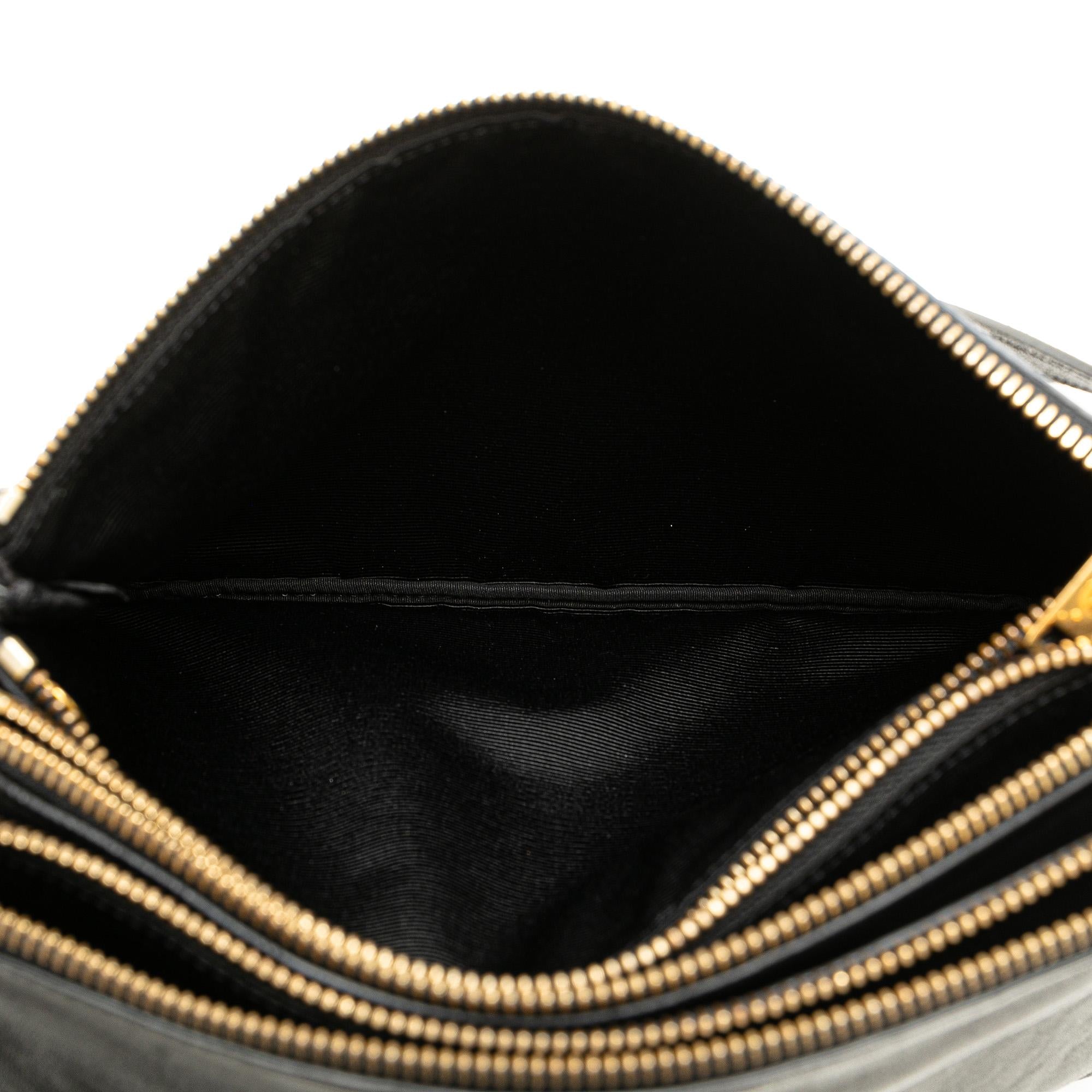 Celine Large Leather Trio Crossbody (SHG-OntI8d)