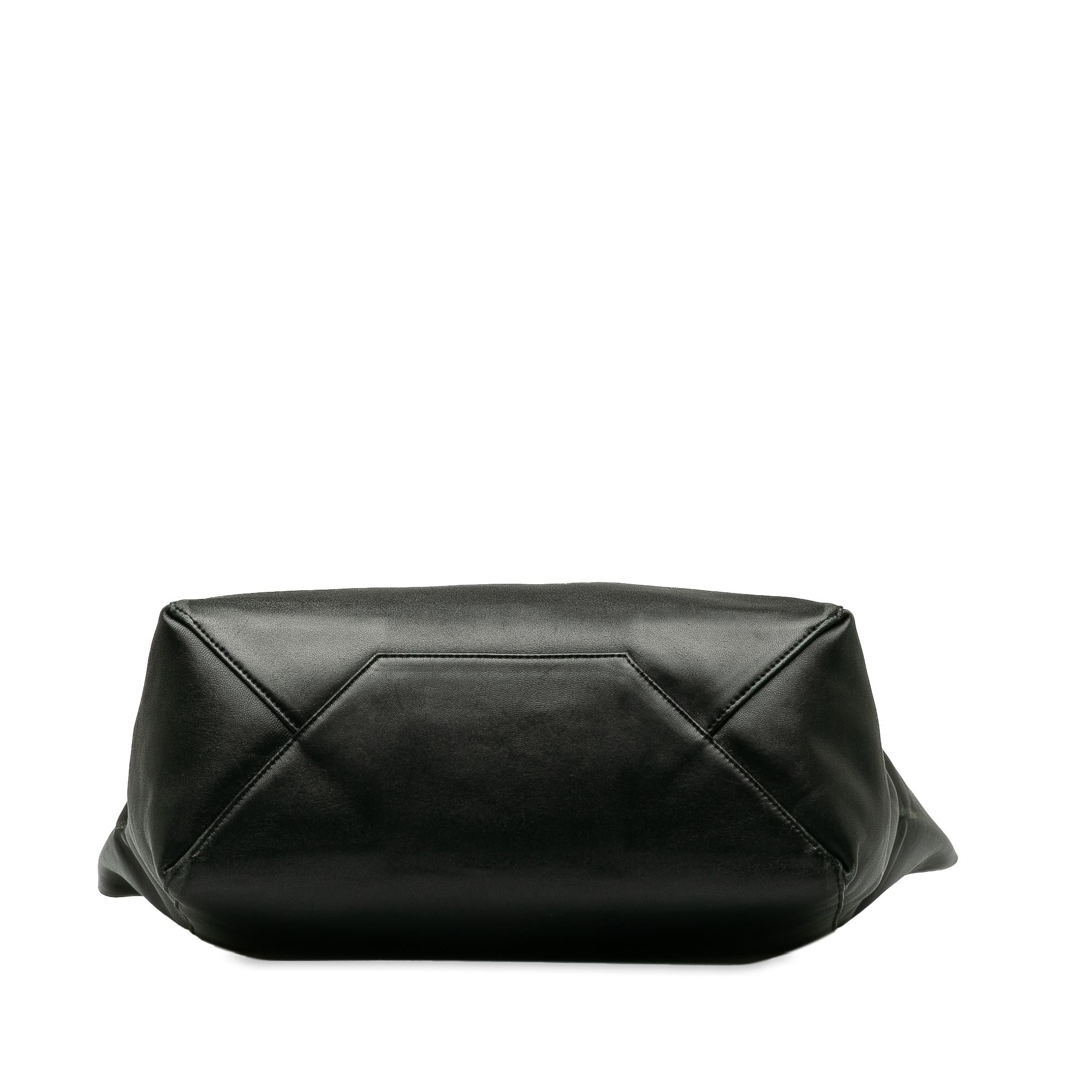 Celine Leather Foldover Clutch (SHG-lQsUOR)