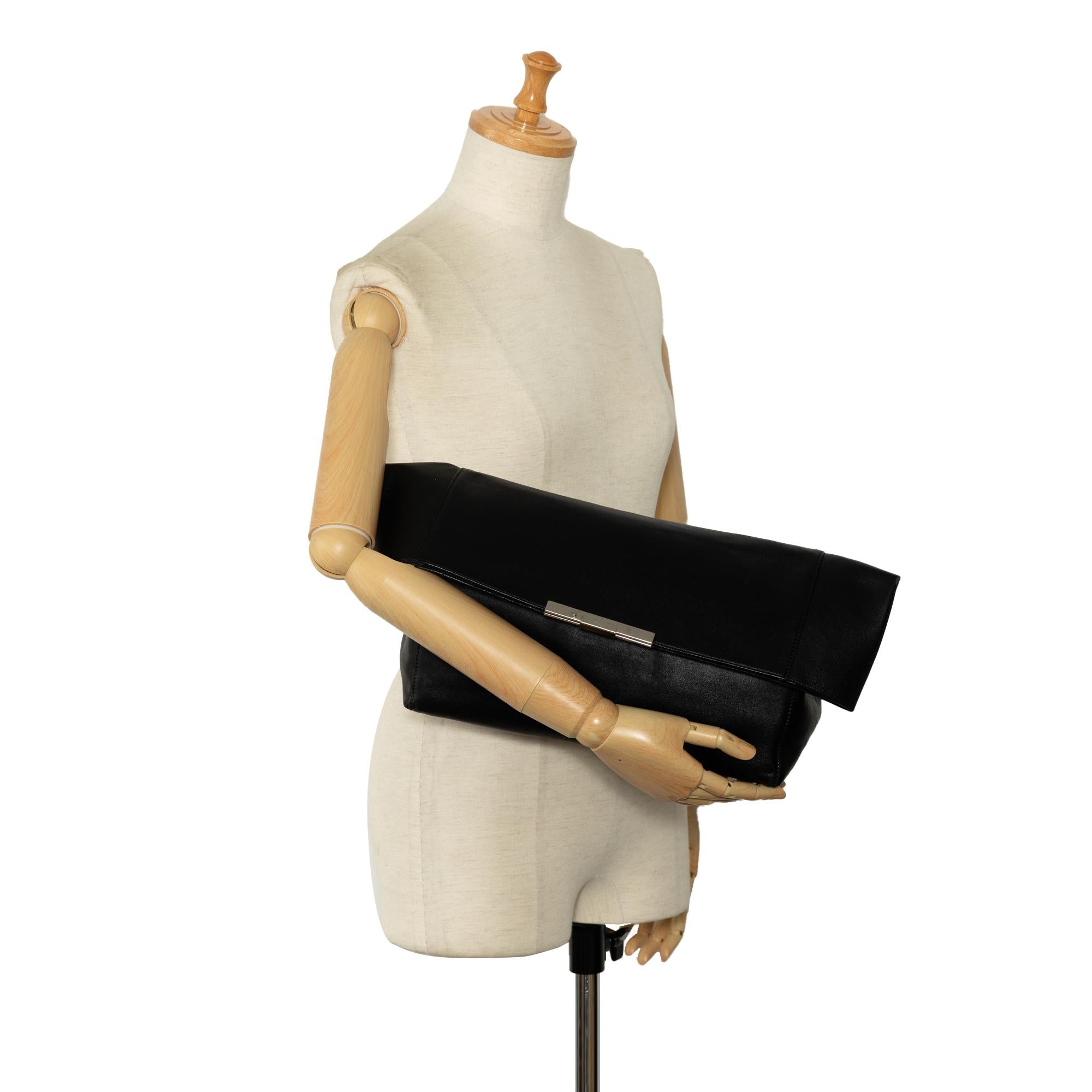 Celine Leather Foldover Clutch (SHG-lQsUOR)