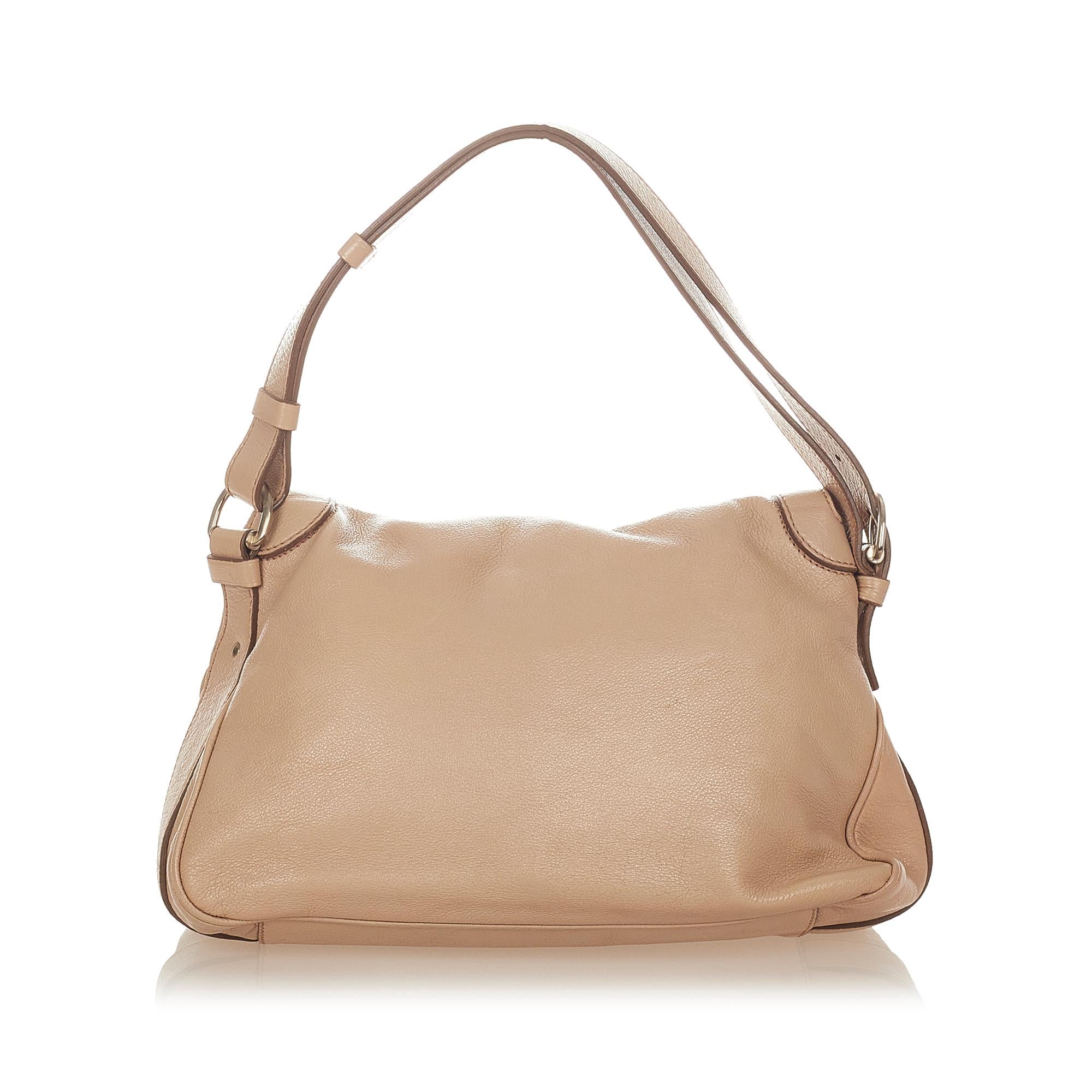 Celine Leather Shoulder Bag (SHG-26580)