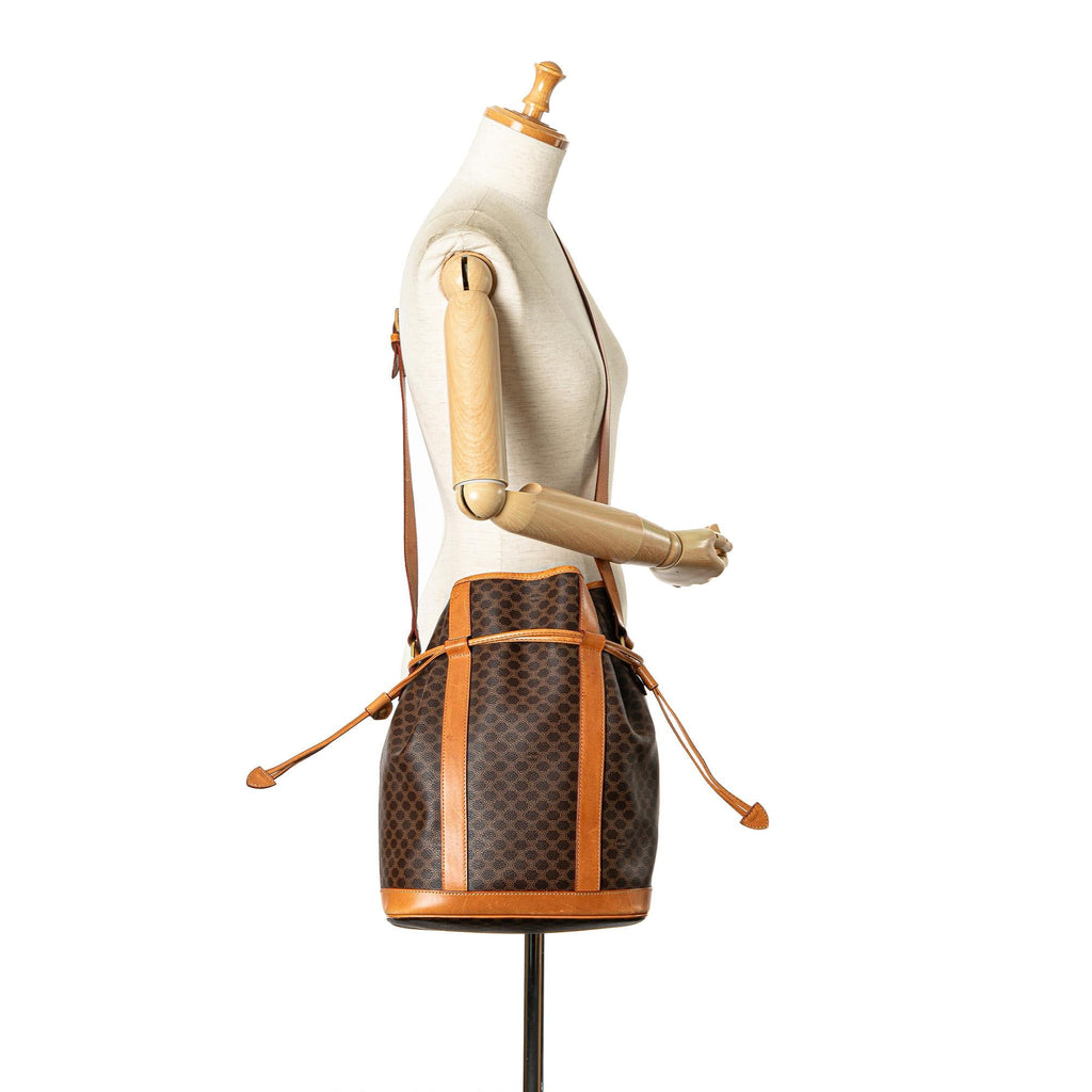 Celine Macadam Bucket Bag (SHG-cii7y1)
