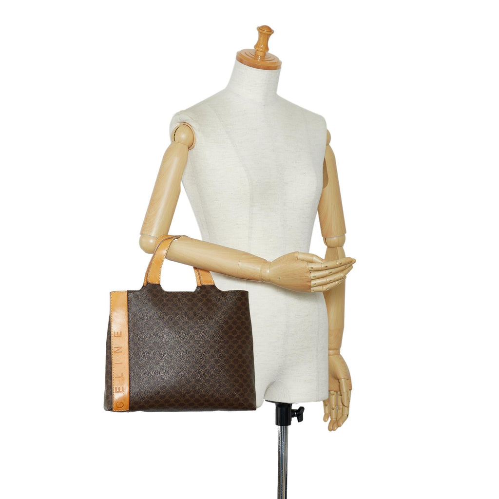 Celine Macadam Handbag (SHG-qMBCA4)