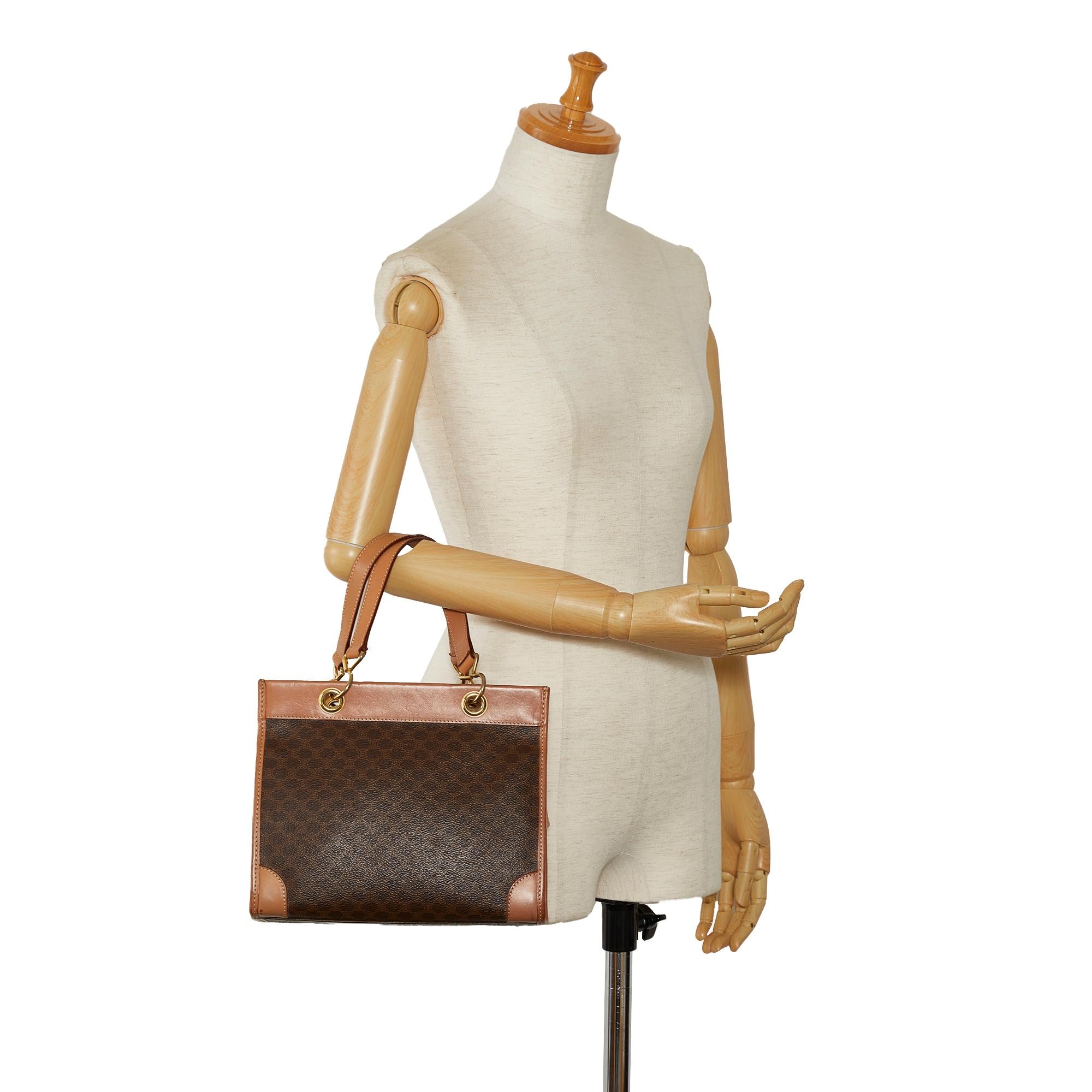 Celine Macadam Handbag (SHG-OGVm6b)