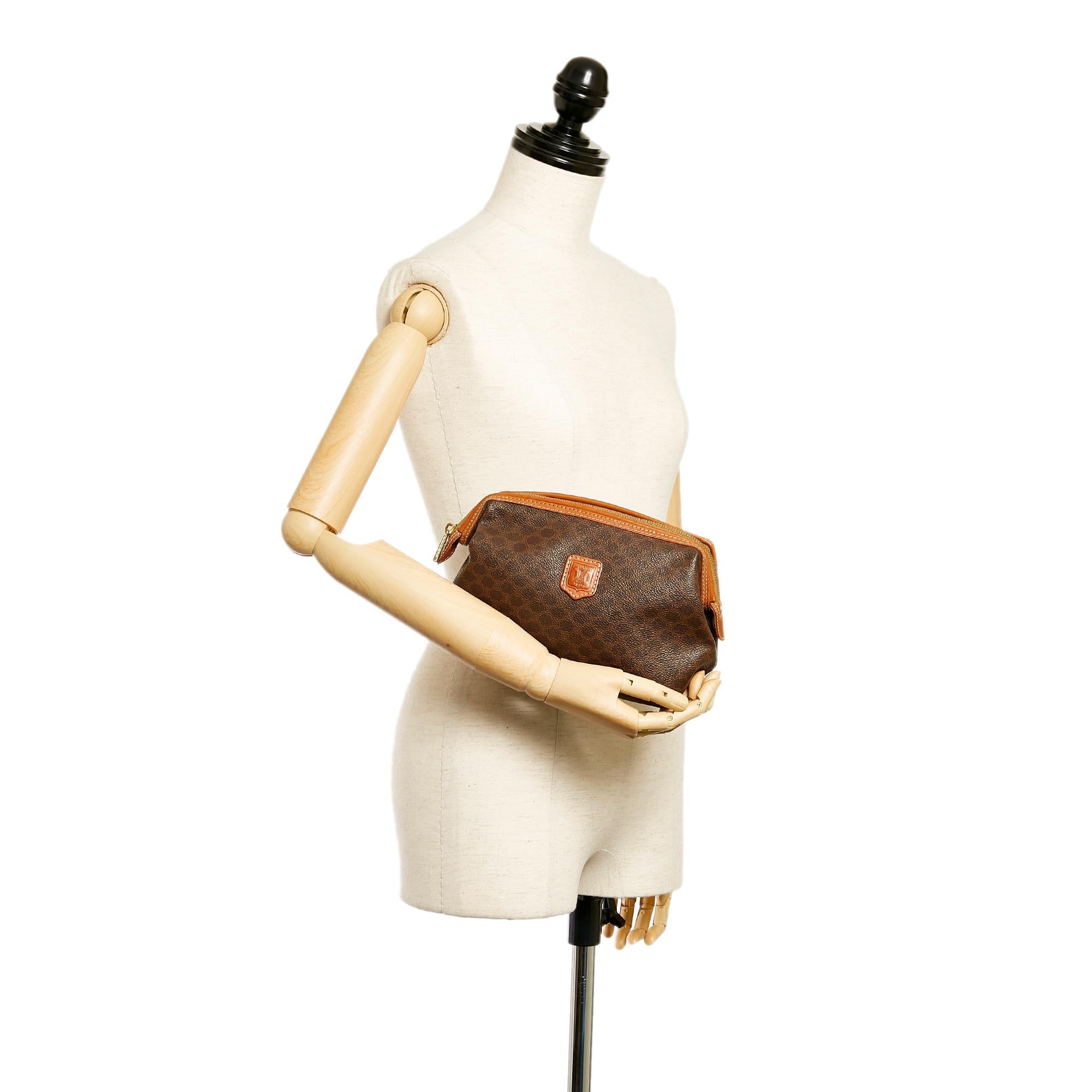 Celine Macadam Pouch (SHG-27372)