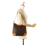 Celine Macadam Shoulder Bag (SHG-xDYepq)