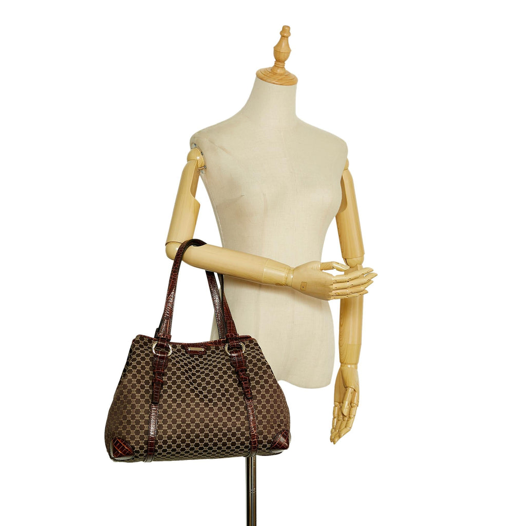 Celine Macadam Tote (SHG-zIfQh0)