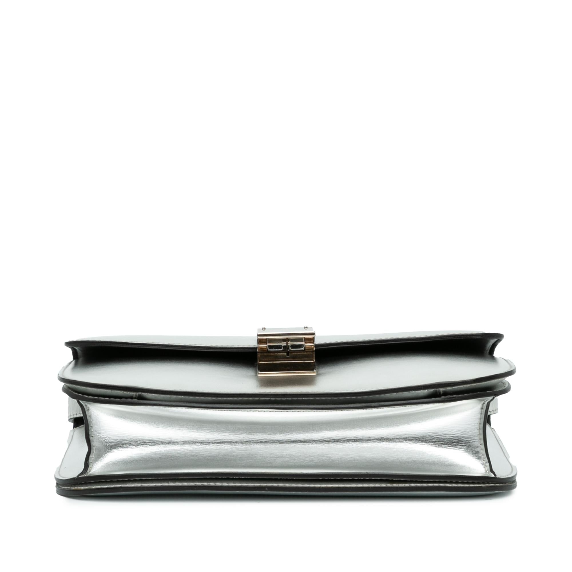 Celine Medium Calfskin Classic Box (SHG-pLwVlg)