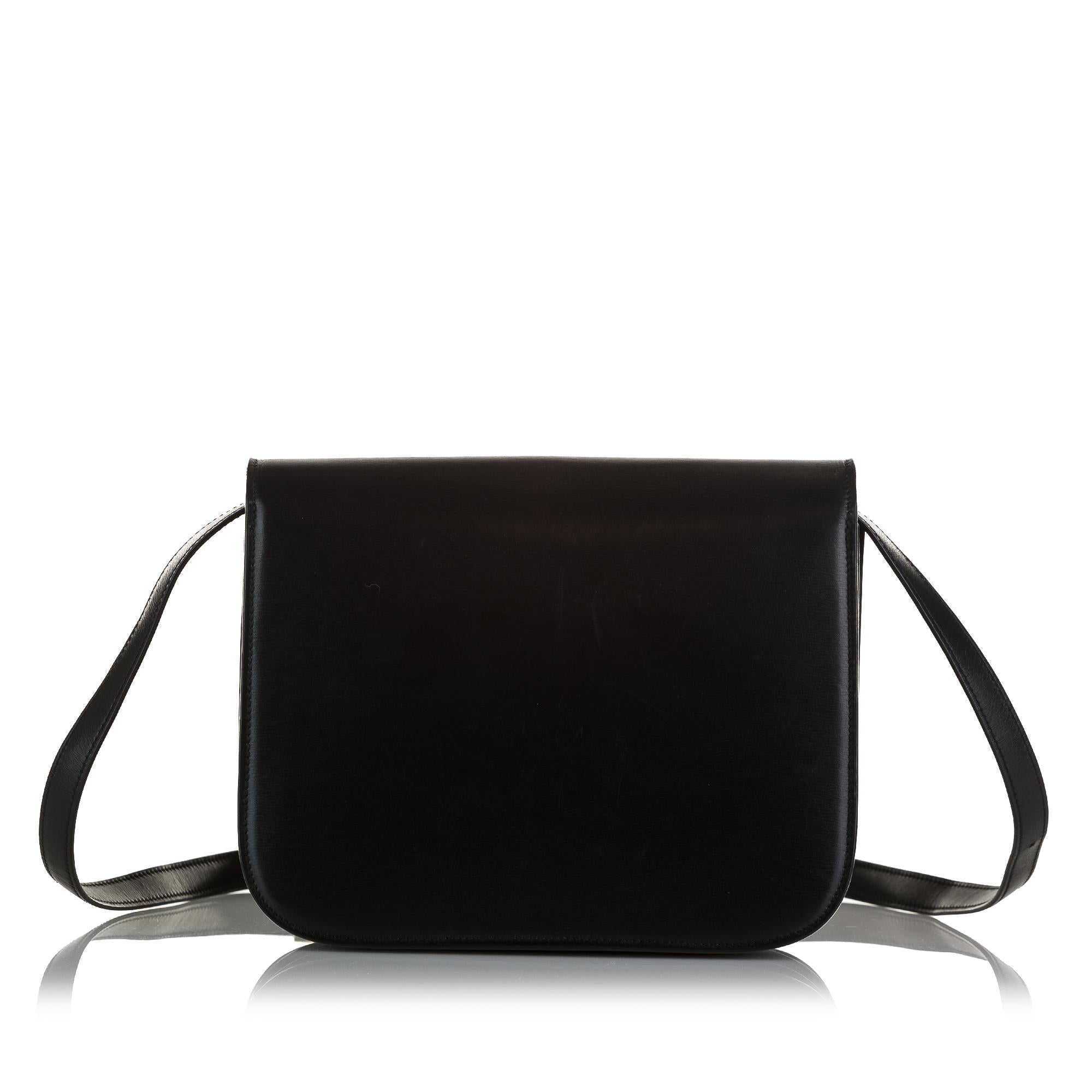 Celine Medium Classic Box (SHG-yMFNJM)