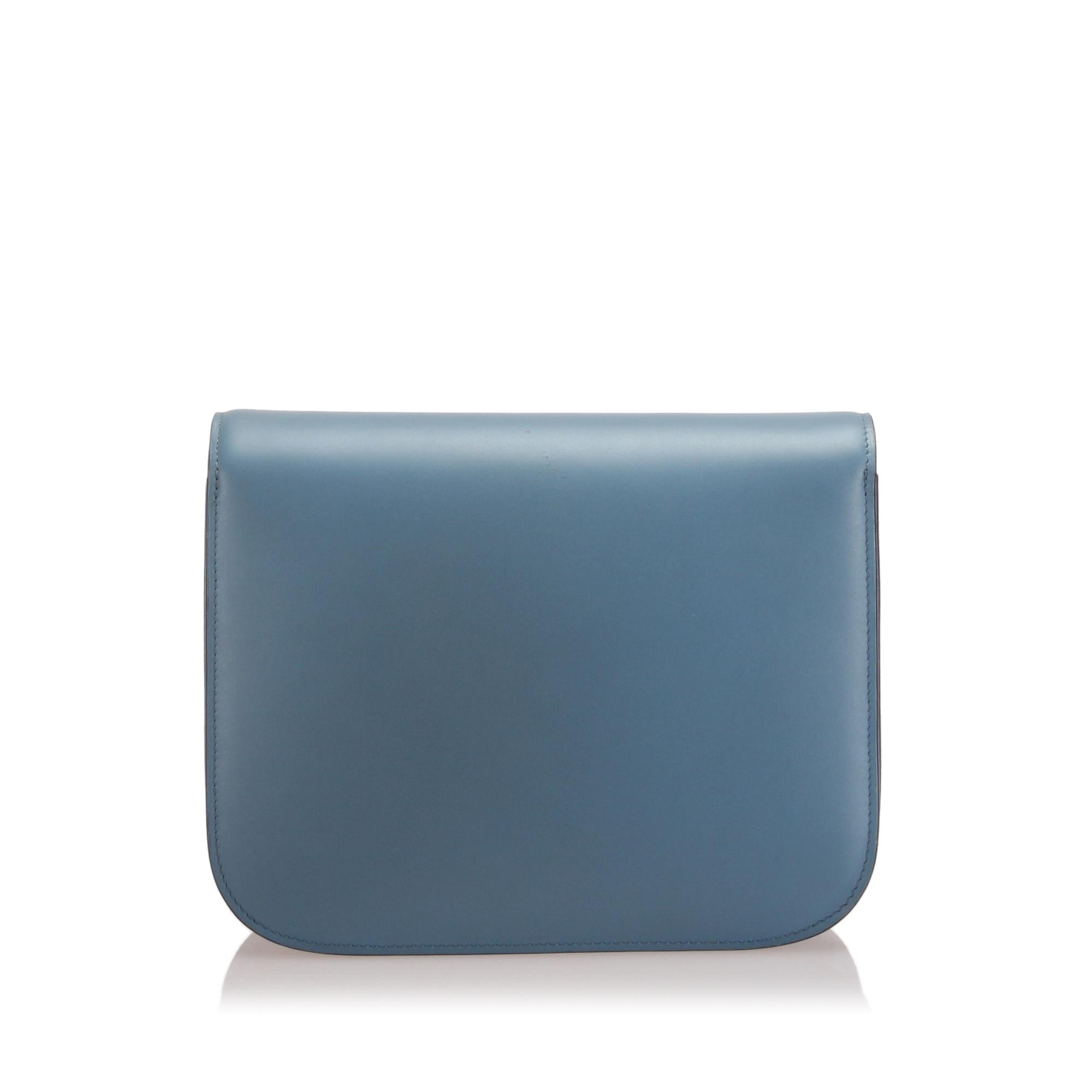 Celine Medium Classic Box (SHG-sc1aXk)