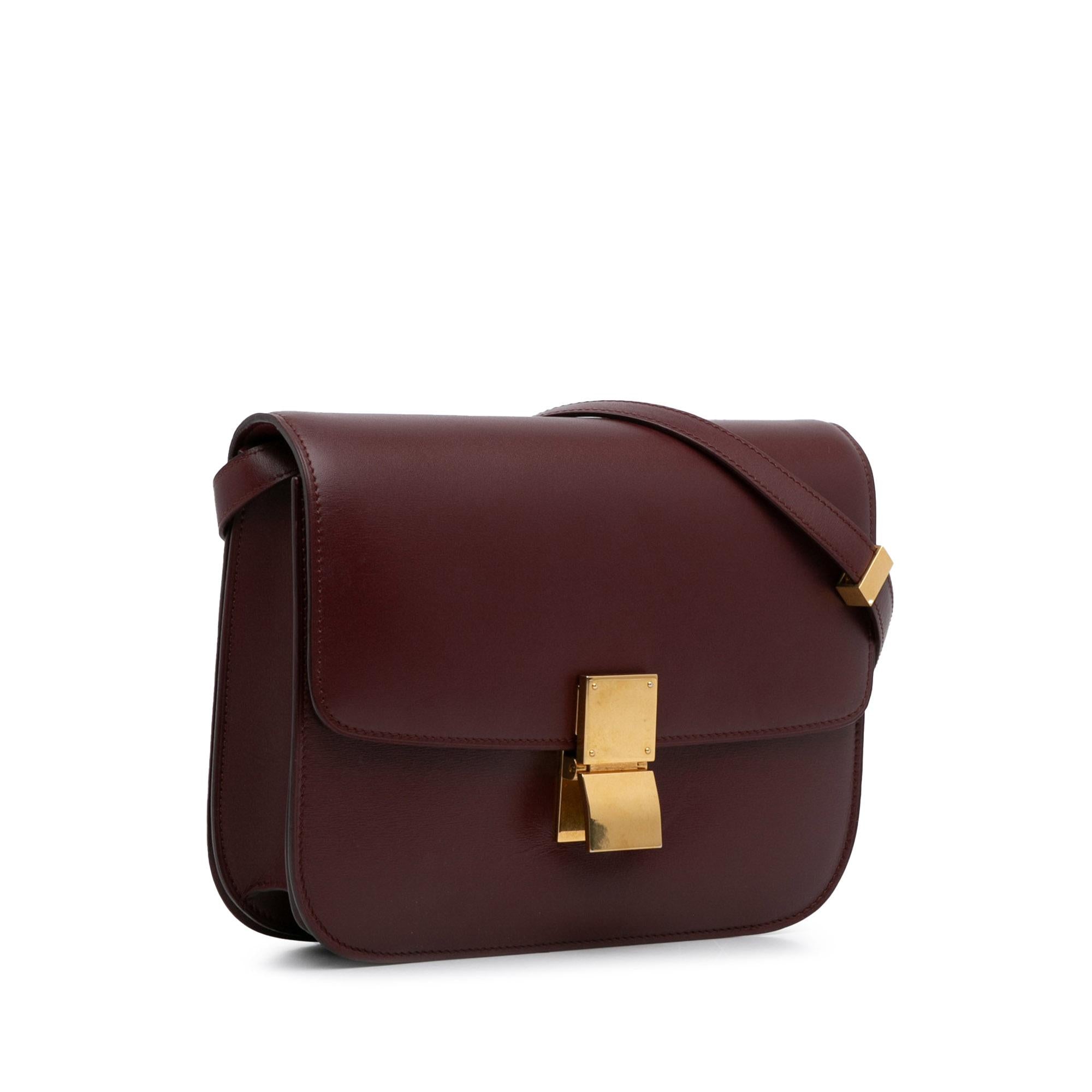 Celine Medium Classic Box (SHG-0APoUU)