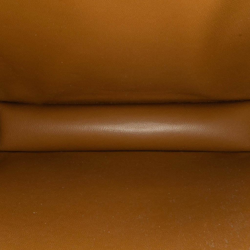 Celine Medium Classic Box (SHG-JqmbIc)
