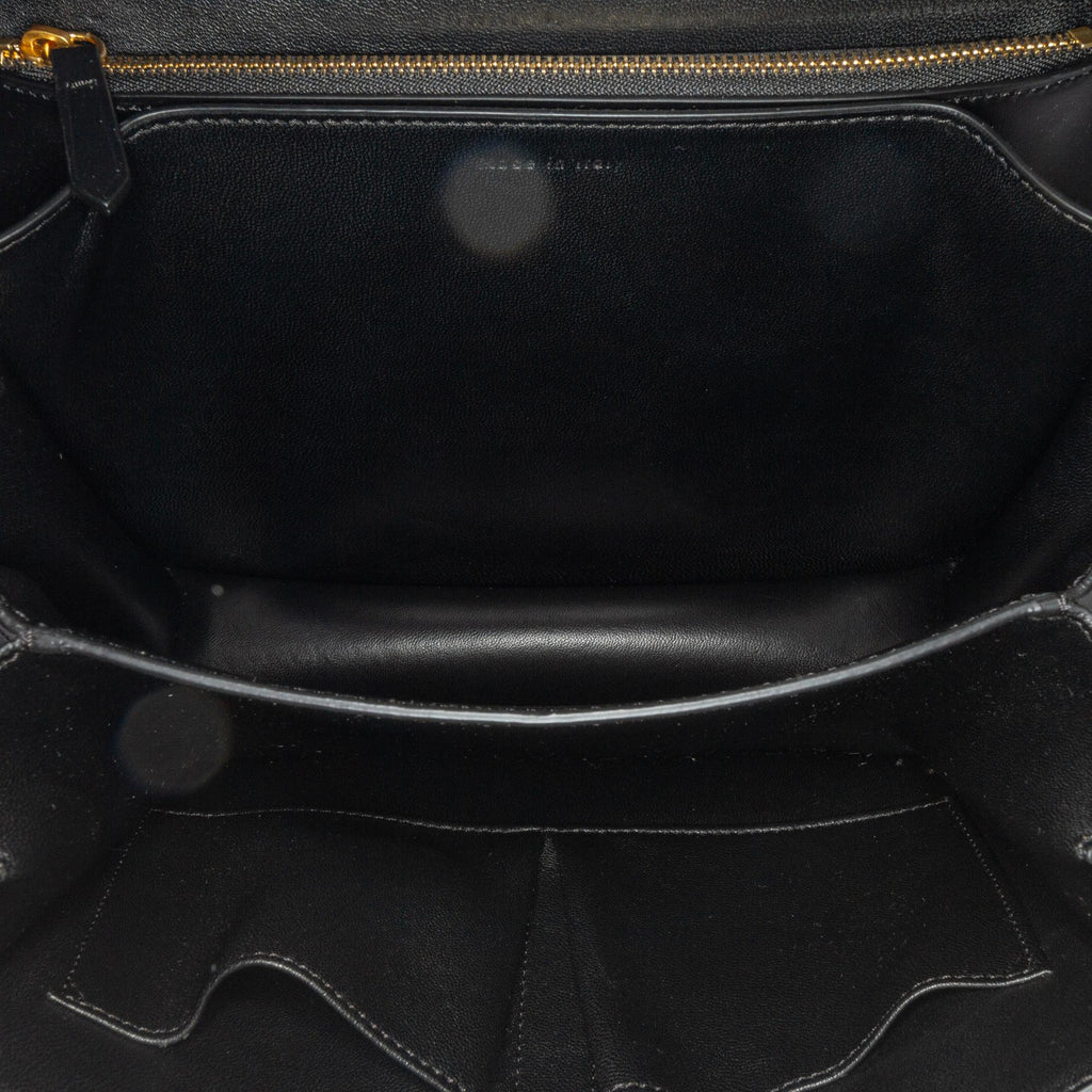Celine Medium Classic Box (SHG-JWSiUA)