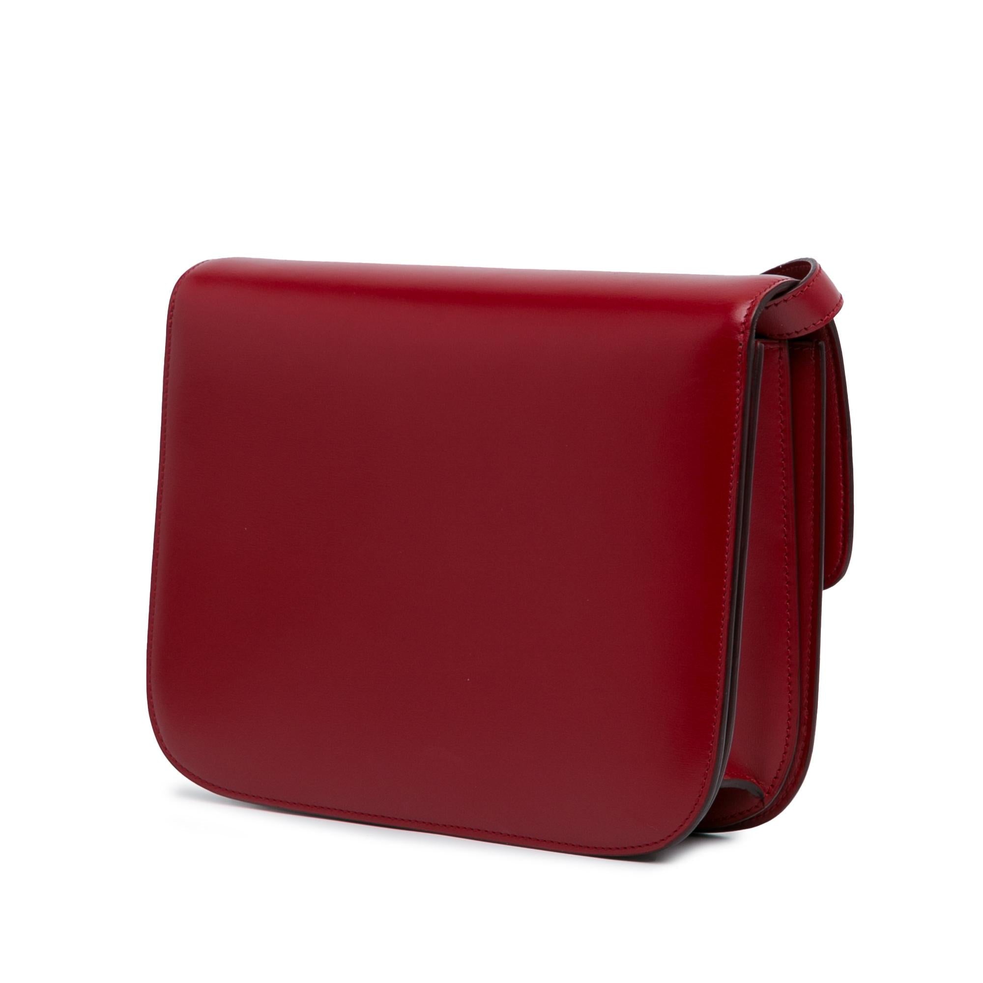 Celine Medium Classic Box (SHG-UYz71y)