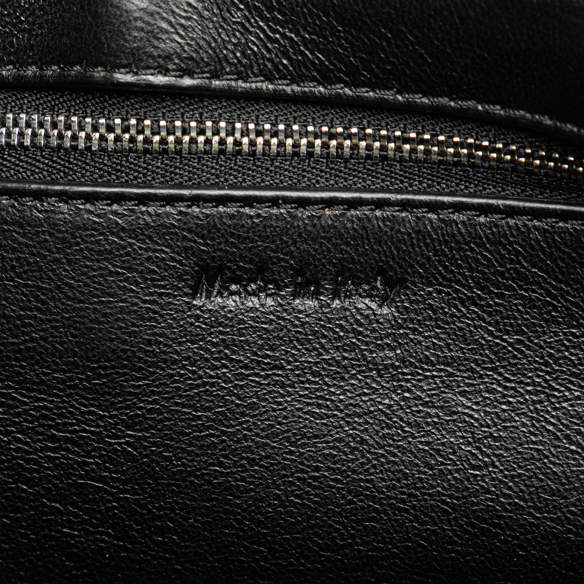Celine Medium Leather Edge Handbag (SHG-Eqw3jS)