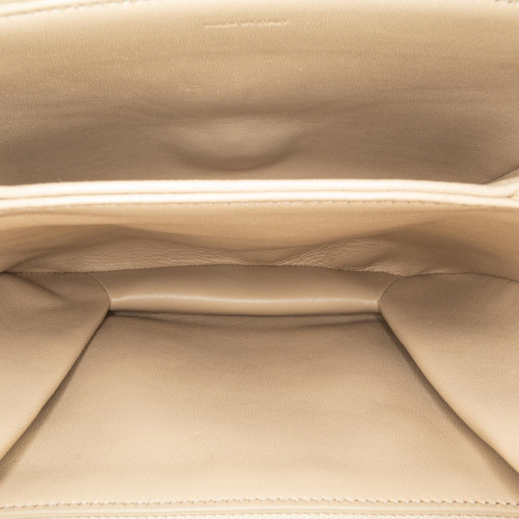 Celine Medium Leather Tabou Crossbody (SHG-crepzX)