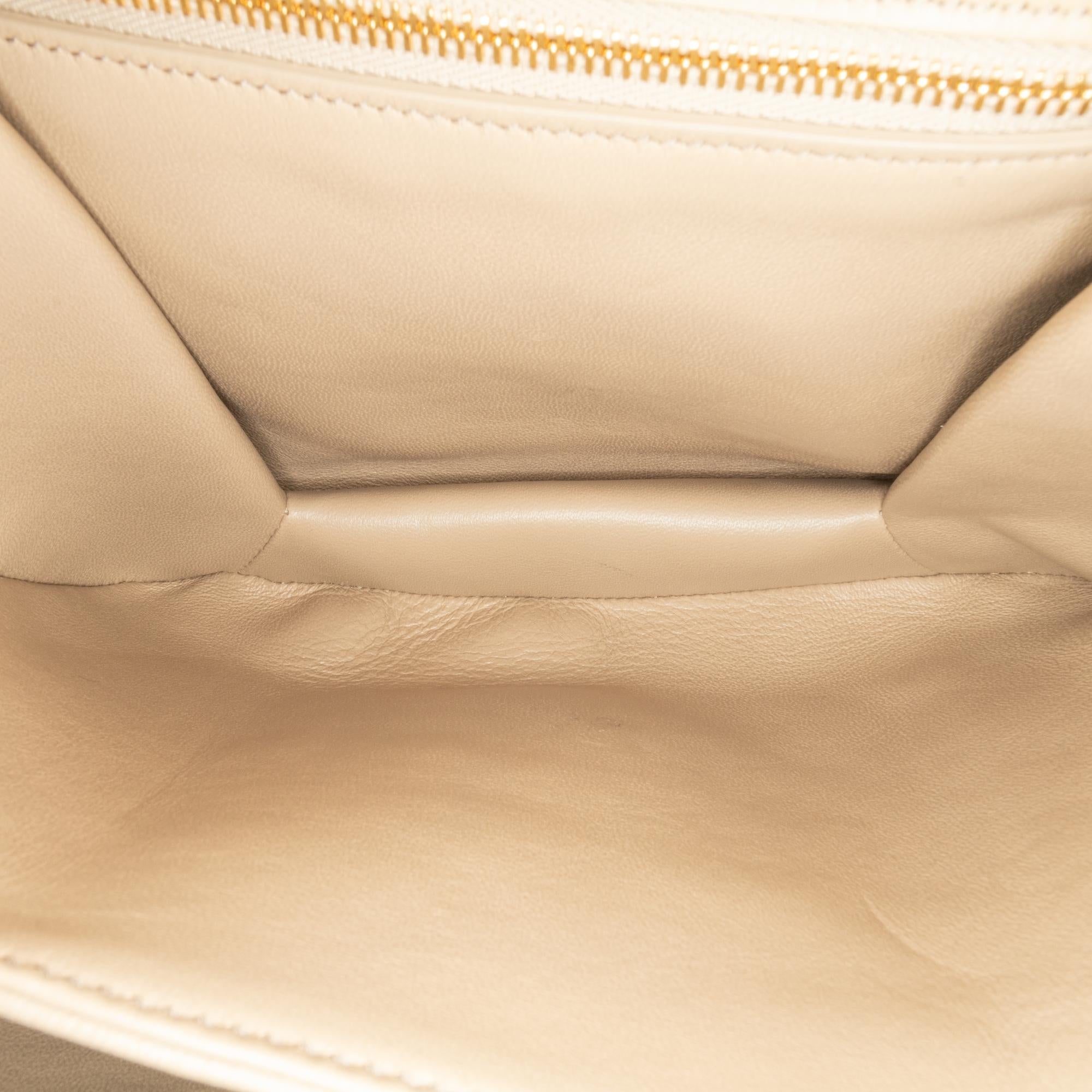 Celine Medium Leather Tabou Crossbody (SHG-crepzX)