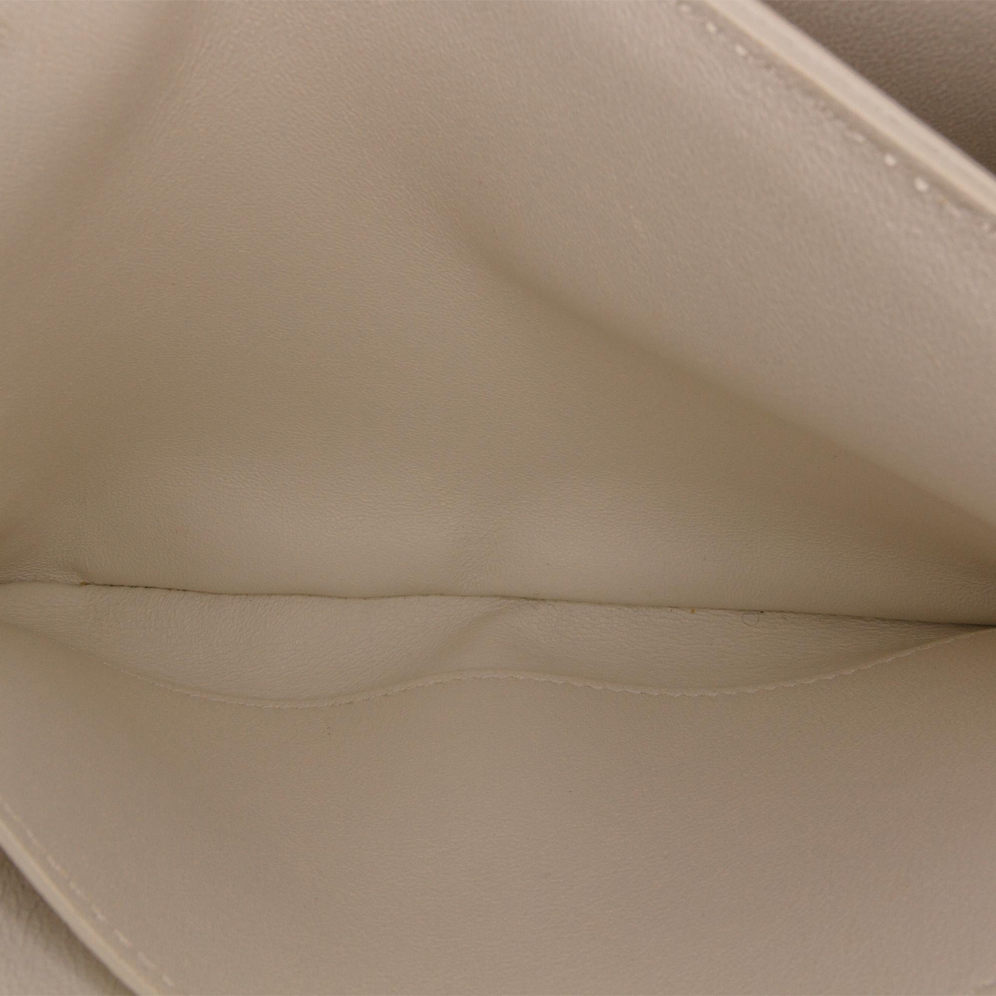Celine Medium Quilted C Bag (SHG-6civks)