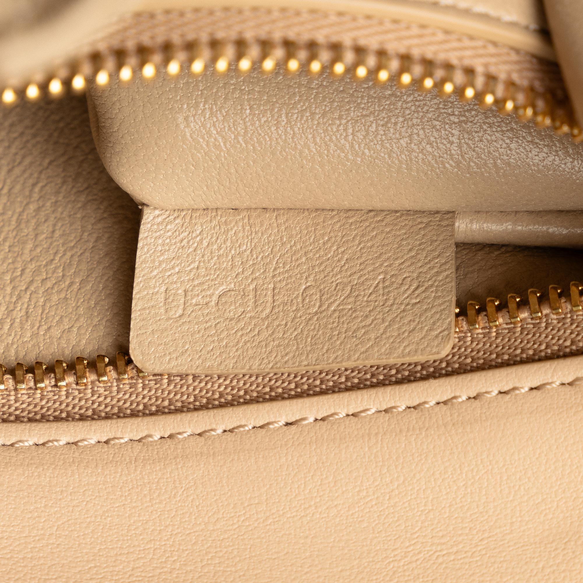 Celine Medium Tabou (SHG-22AHQE)