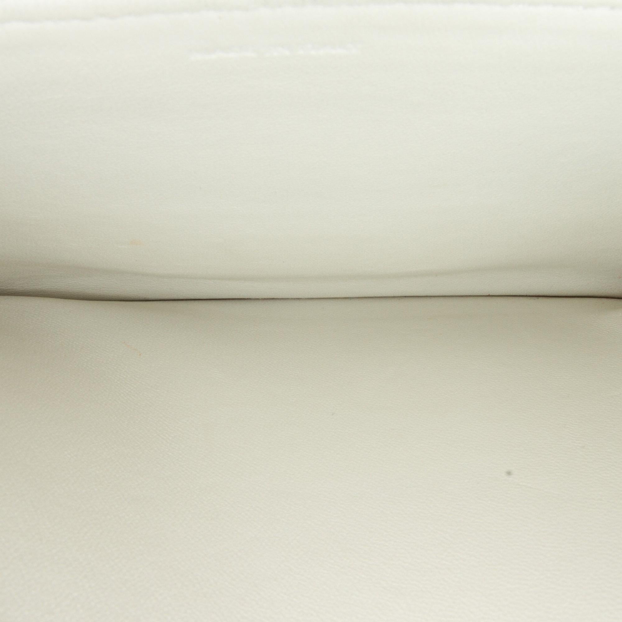Celine Medium Triomphe Crossbody Bag (SHG-sCwzzx)