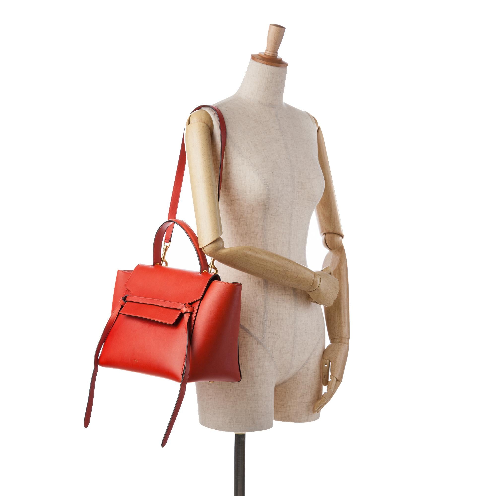 Celine Mini Belt Bag (SHG-cl0mIz)