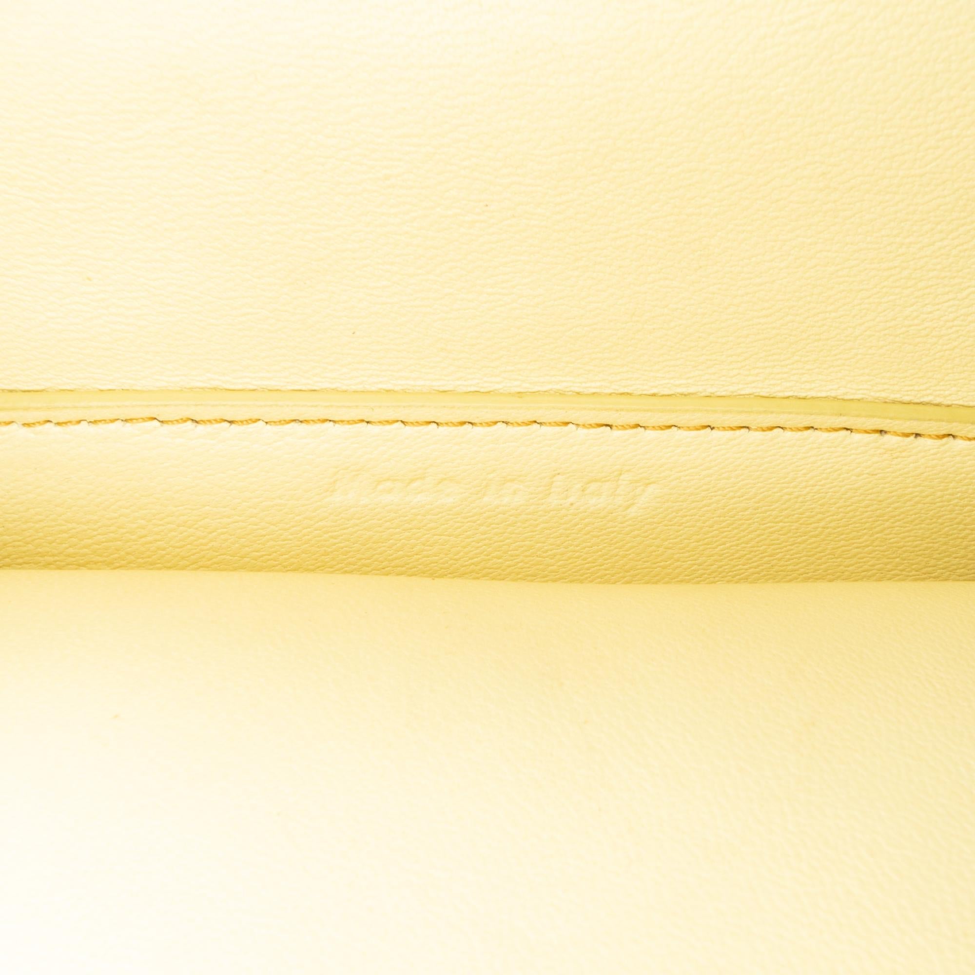 Celine Mini Clasp Bag (SHG-DeipS4)