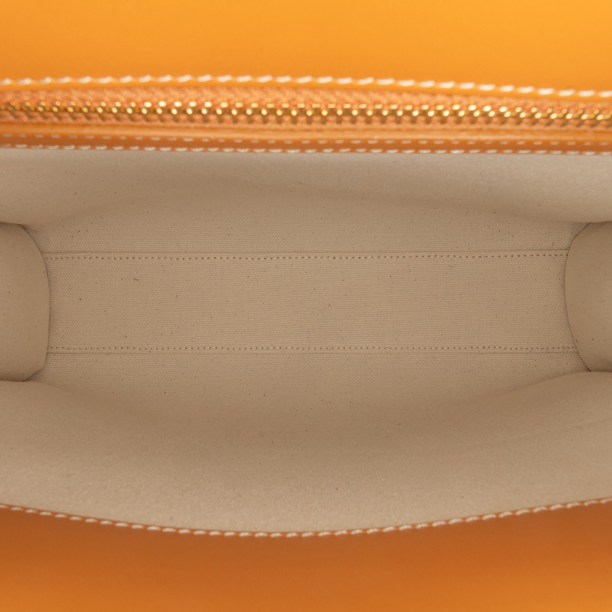 Celine Small Canvas Vertical Cabas Satchel (SHG-a0wvYG)