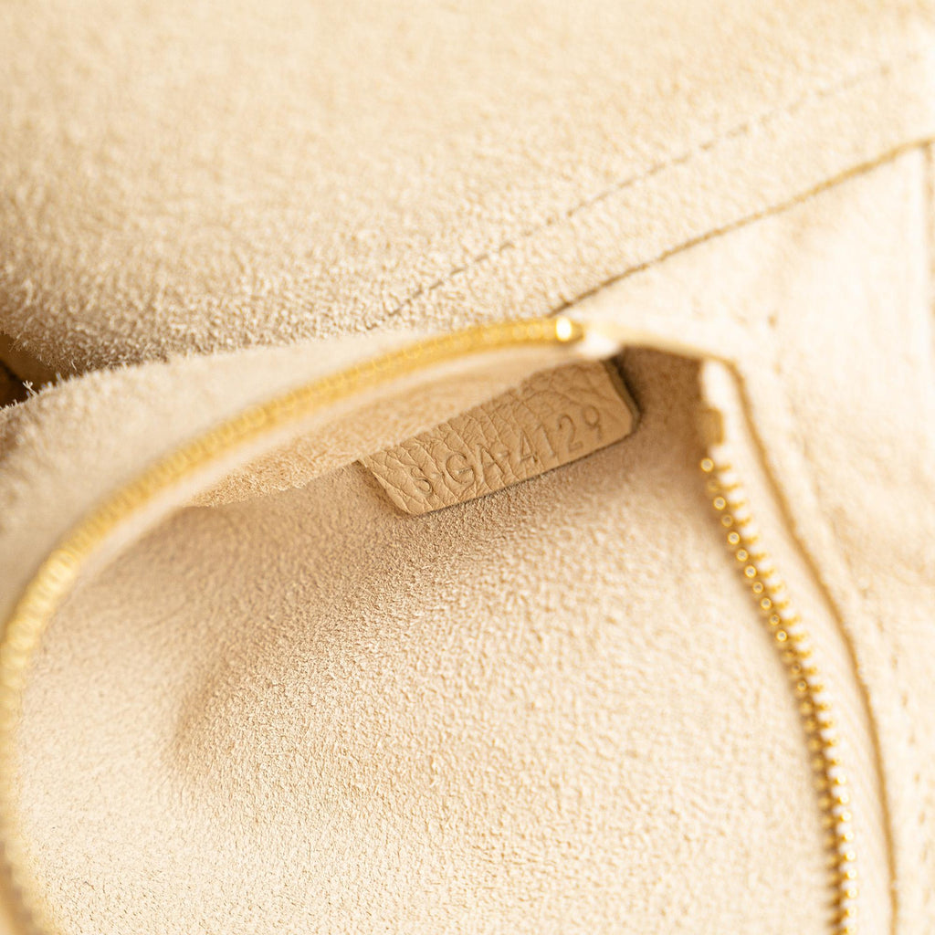Celine Small Leather Seau Sangle (SHG-pDz63U)