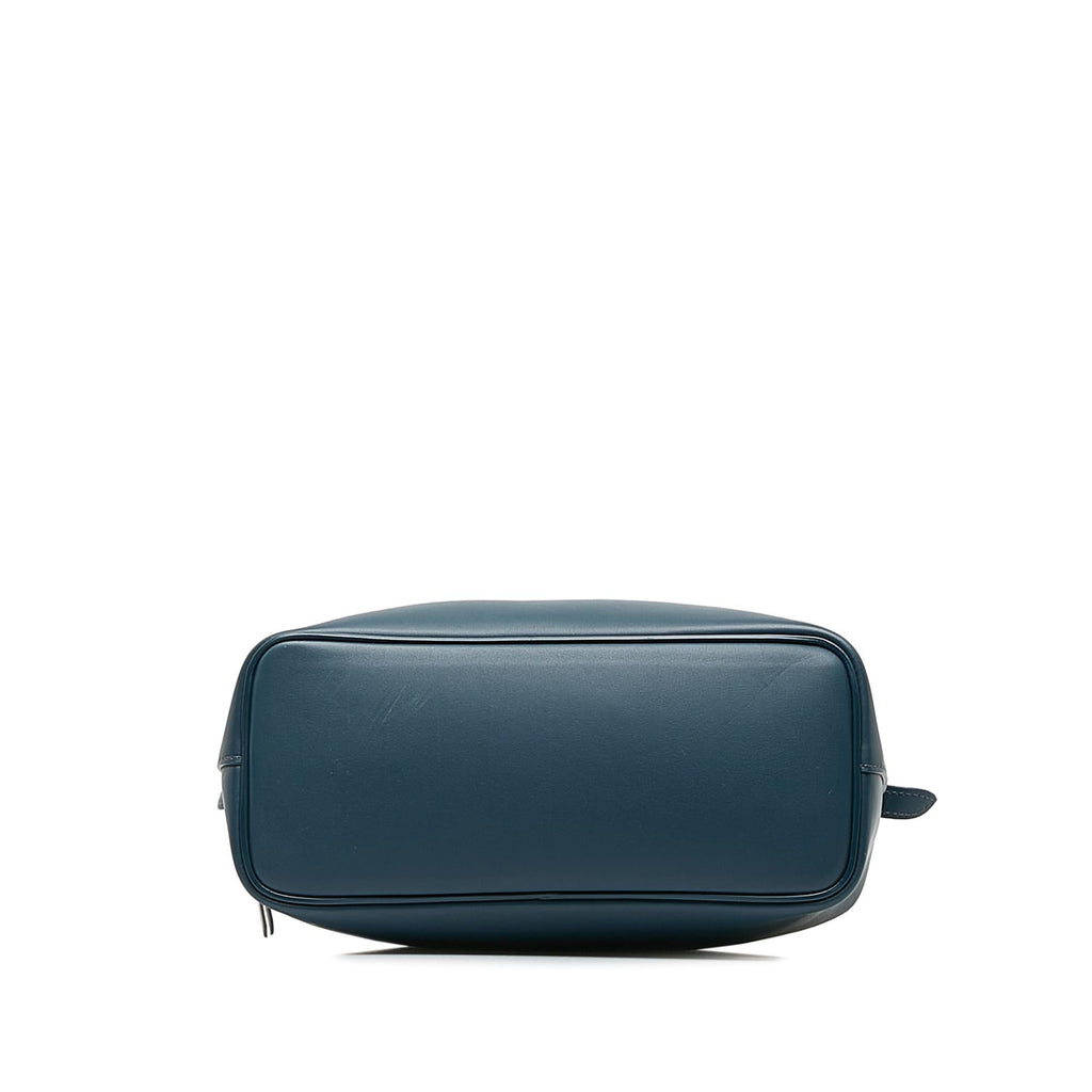 Celine Small Soft Cube Bag (SHG-tVOezK)