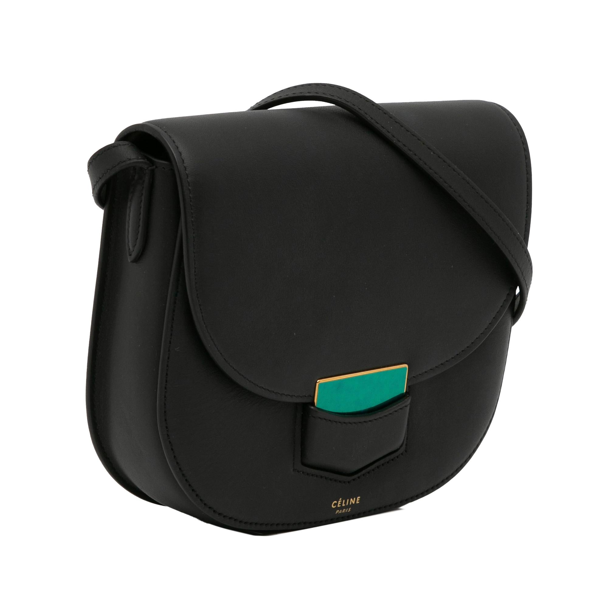 Celine Small Trotteur Crossbody Bag (SHG-EXwSgt)