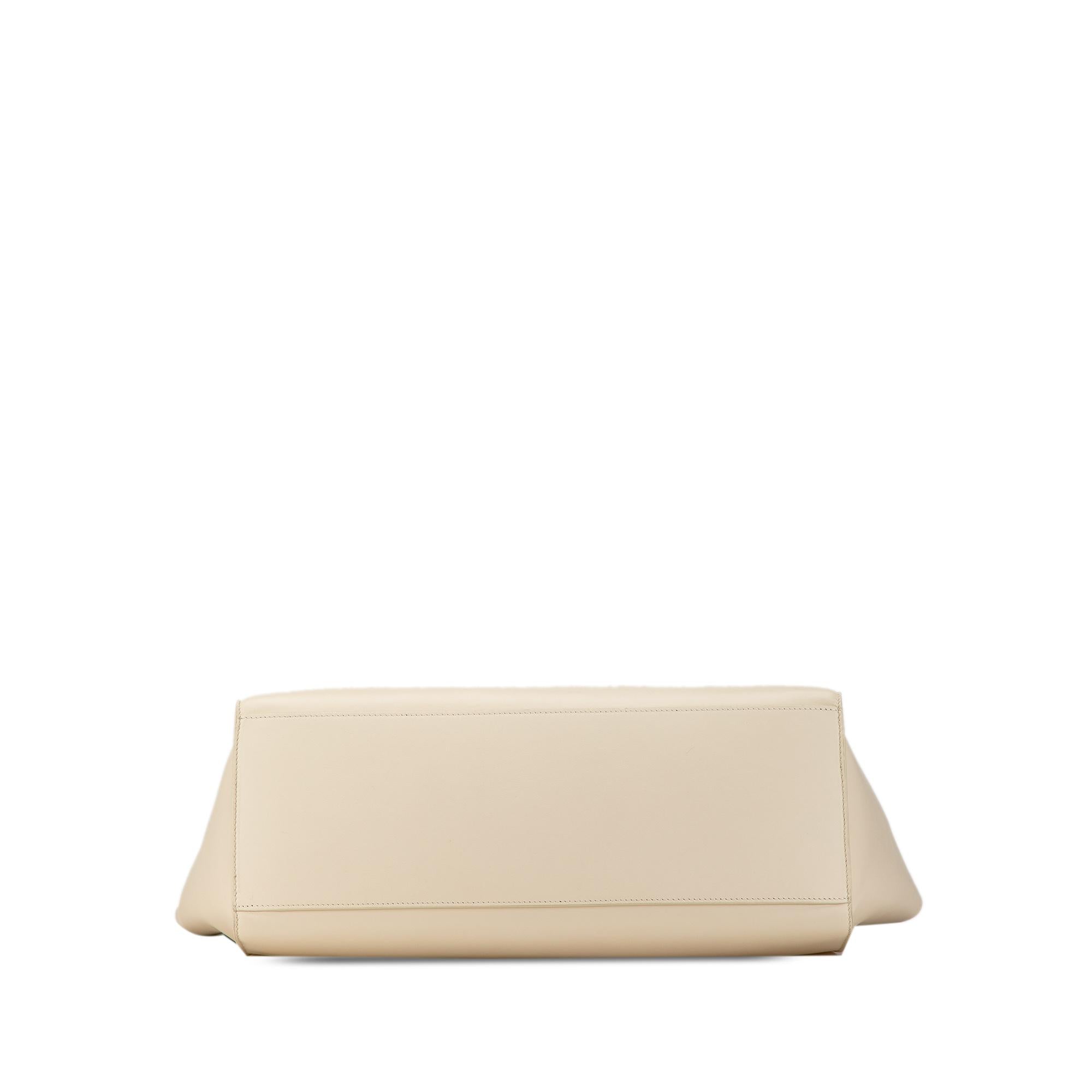 Celine Smooth Calfskin Soft 16 Cabas (SHG-LNO5bJ)