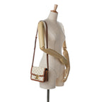Celine Teen Triomphe Crossbody Bag (SHG-QNHZB7)