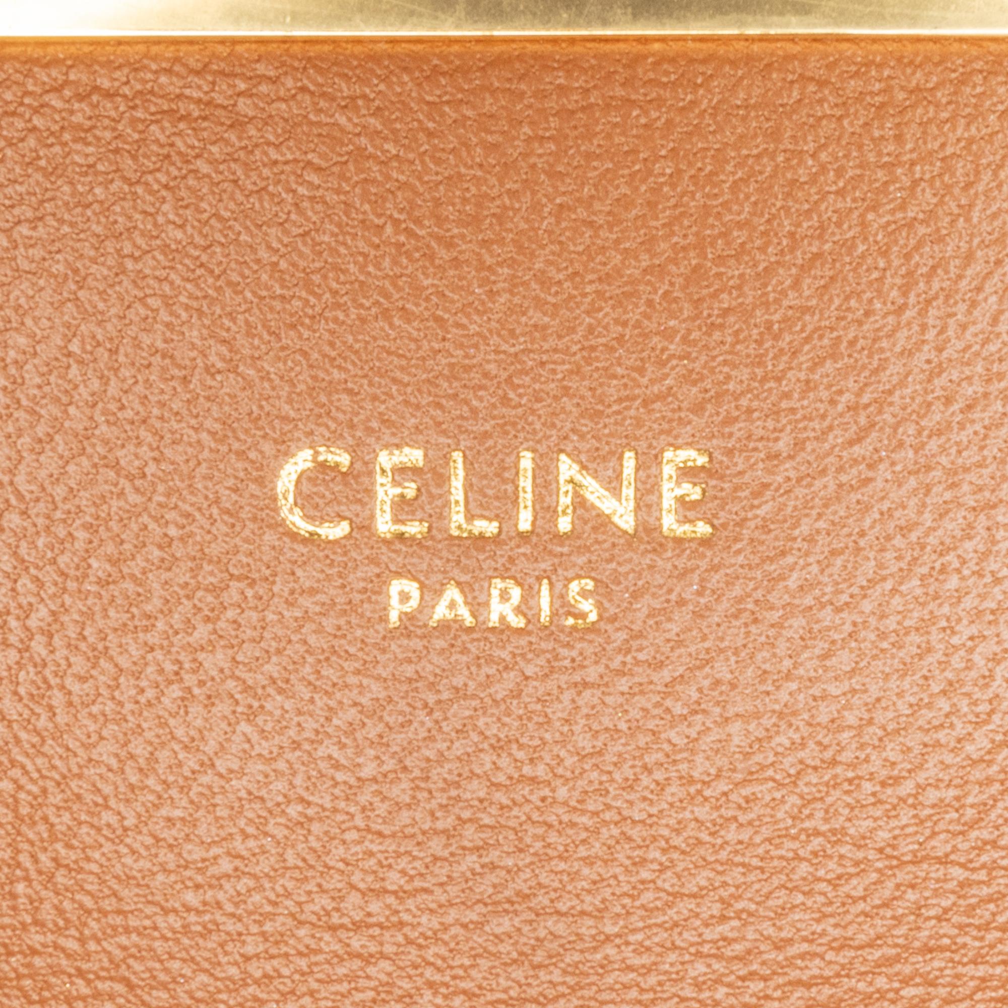 Celine Triomphe Claude Shoulder Bag (SHG-nRwJZJ)
