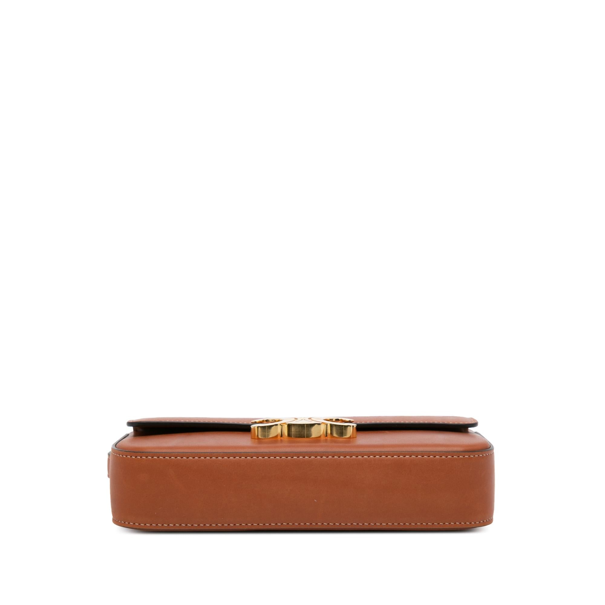 Celine Triomphe Claude Shoulder Bag (SHG-8w4tev)