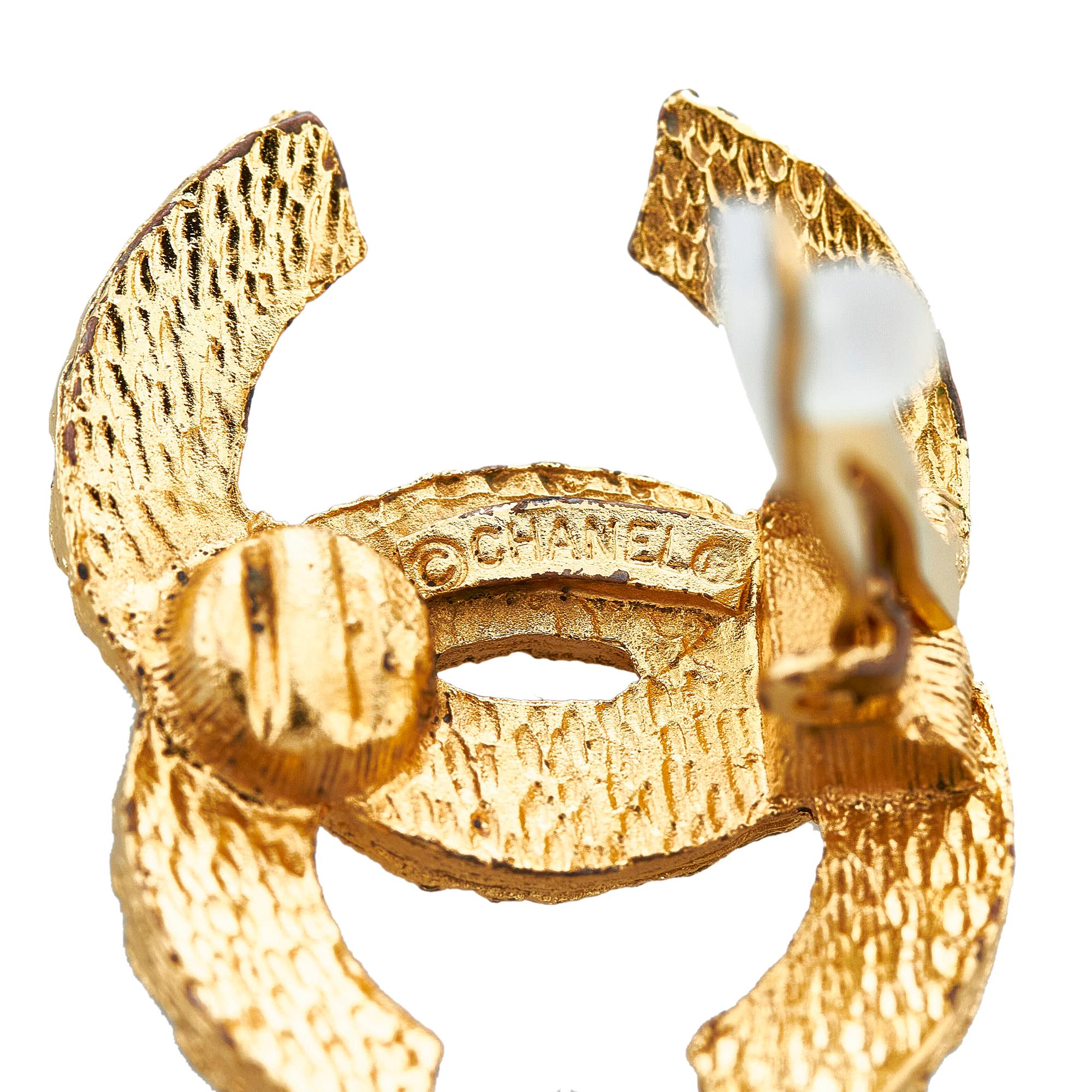 Chanel CC Clip-on Earrings (SHG-83E6SC)