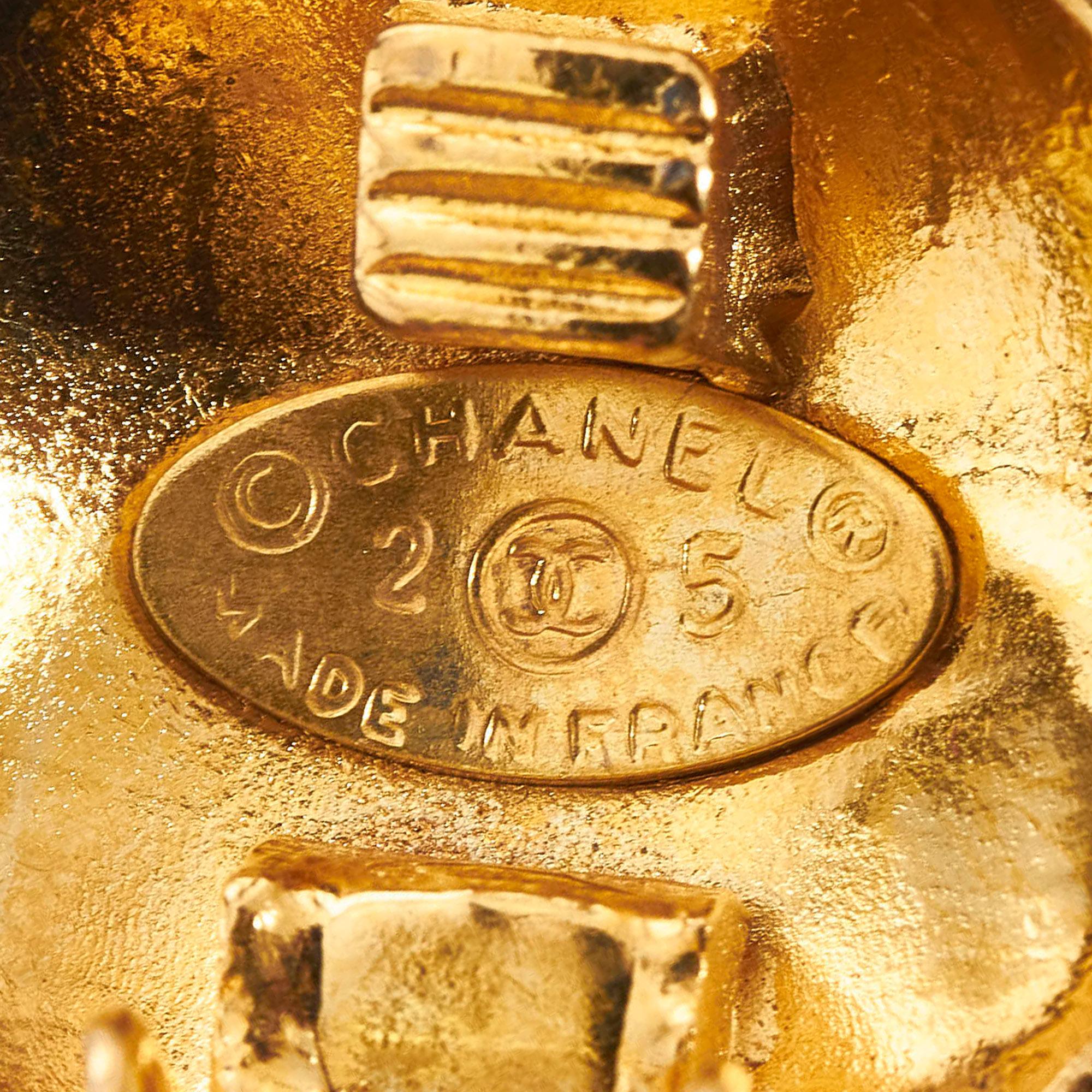 Chanel CC Clip-on Earrings (SHG-LnkD8d)