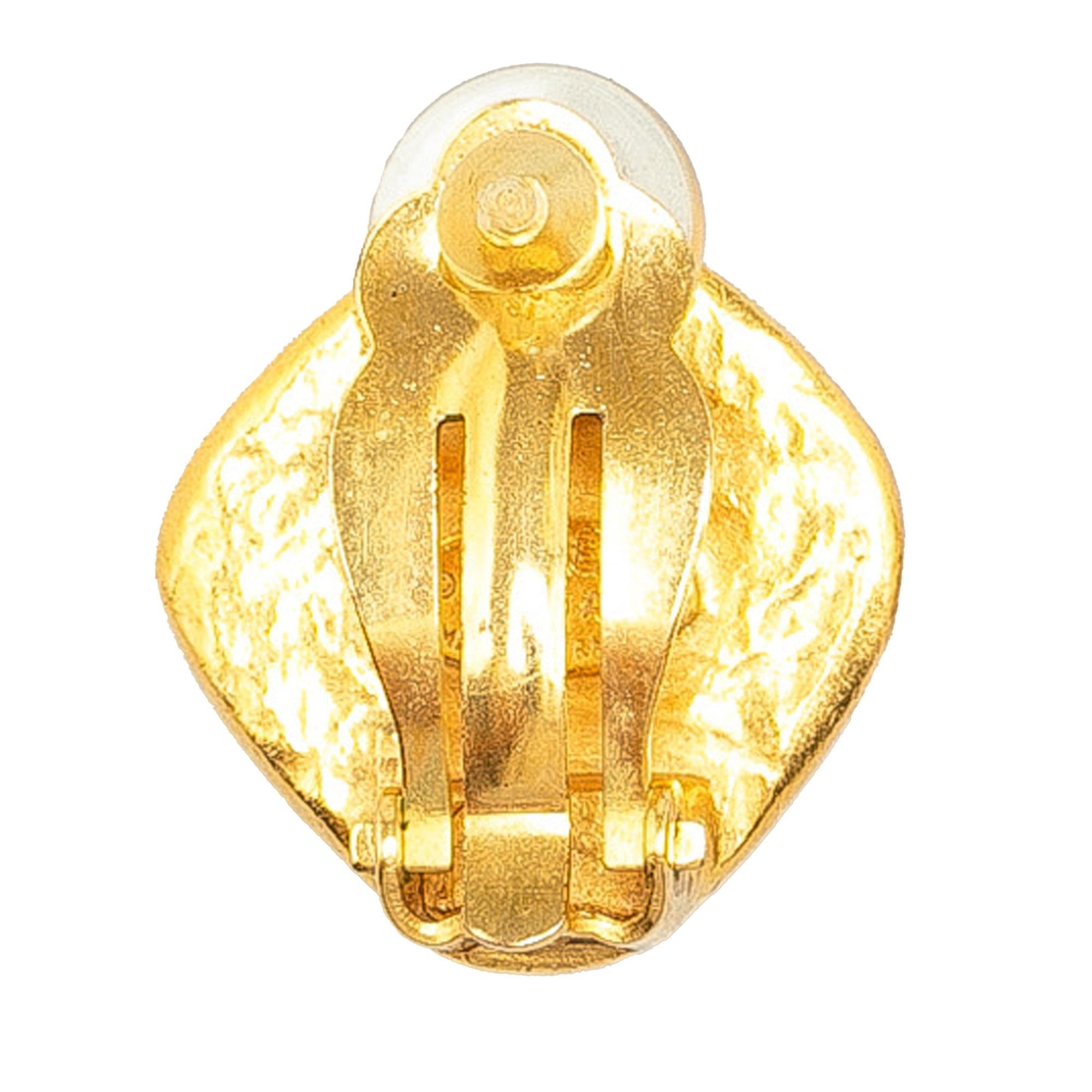 Chanel CC Clip on Earrings (SHG-2mvOsJ)