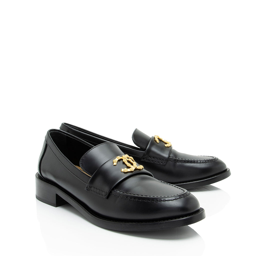 Chanel CC Moccasin Loafers - Size 10 / 40