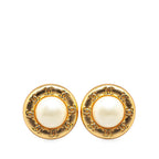 Chanel Gold Plated CC Faux Pearl Clip on Earrings (SHG-ziw21R)
