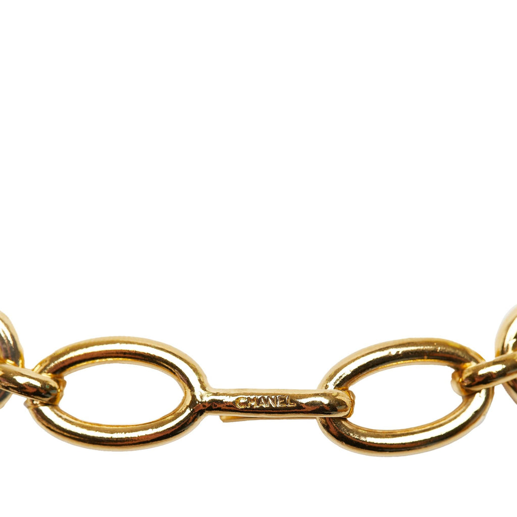 Chanel Oversized Cambon Medal Necklace (SHG-186ose)
