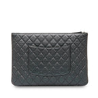 Chanel Quilted Caviar O Case Clutch (SHG-6m9479)
