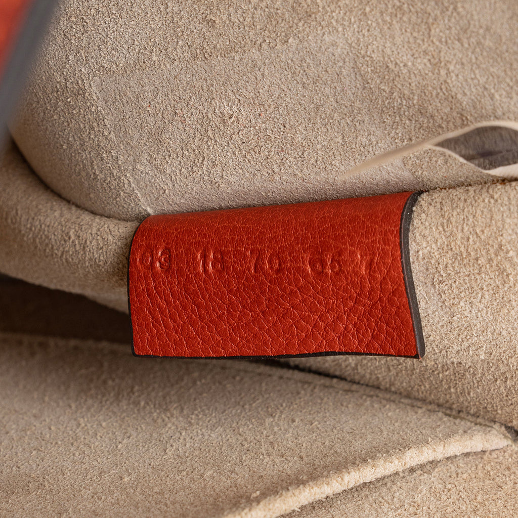 Chloe Calfskin Suede Nile Medium Bracelet Bag (SHF-Hjc6u8)