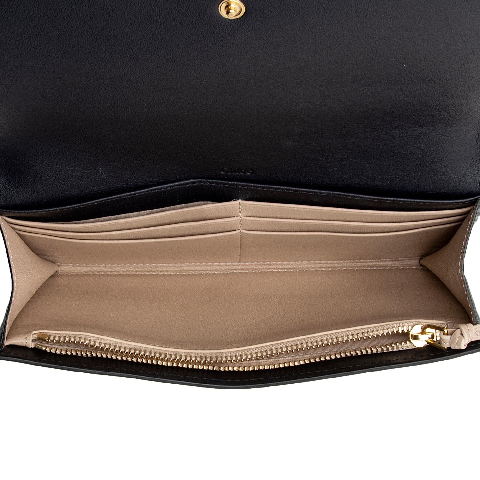 Chloe Leather Logo Vick Flap Wallet (SHF-22550)