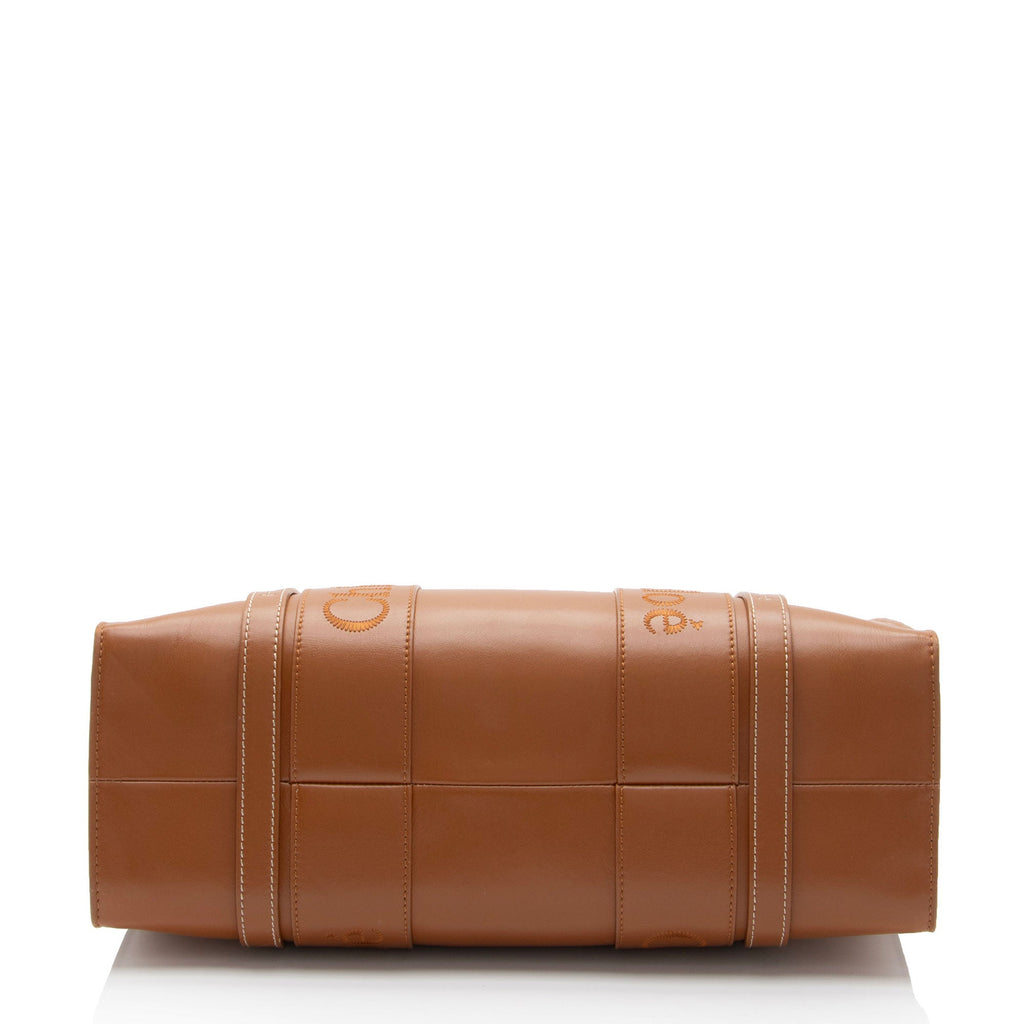 Chloe Soft Leather Woody Medium Tote (SHF-Id7dpf)