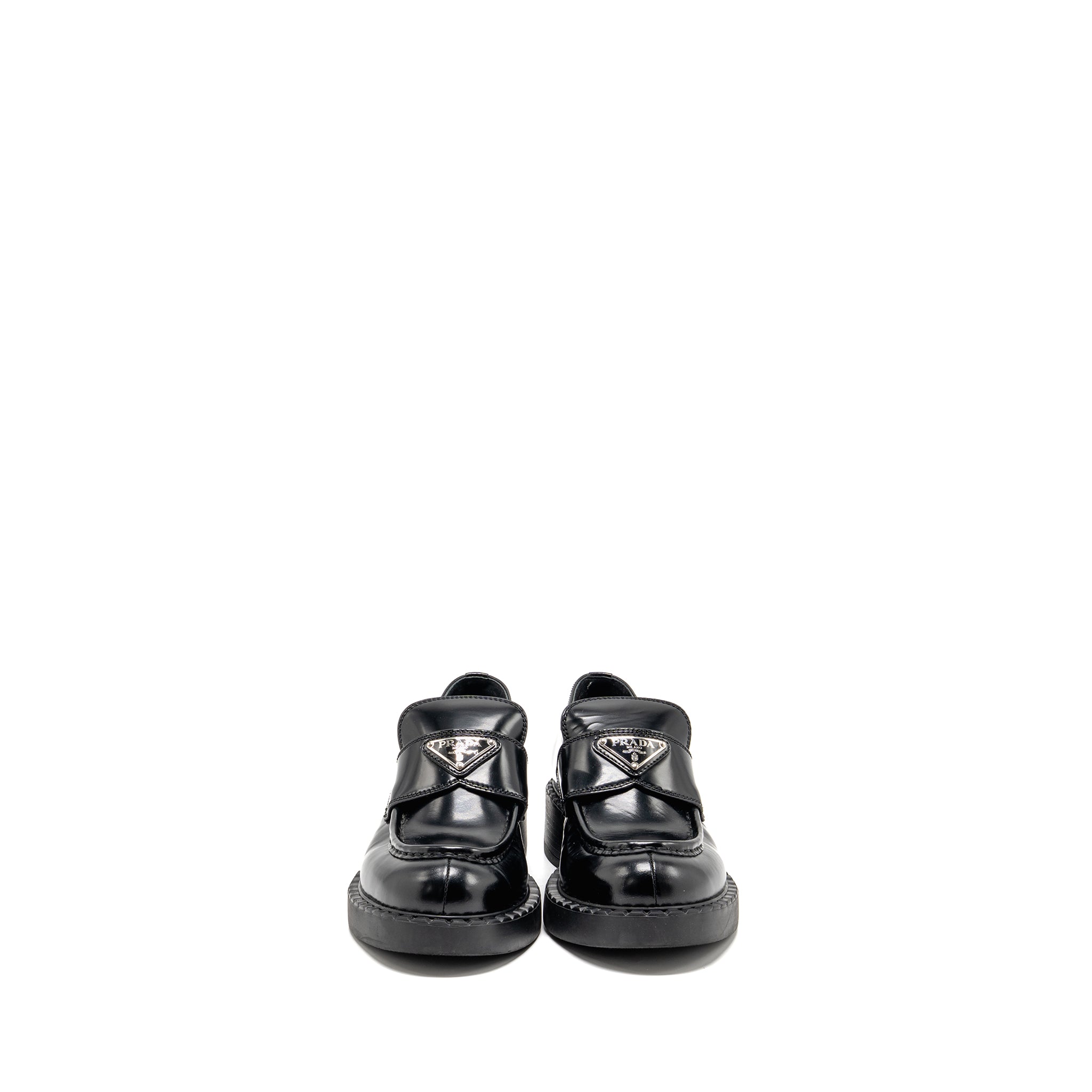 Prada Size 38 Loafers patent black SHW