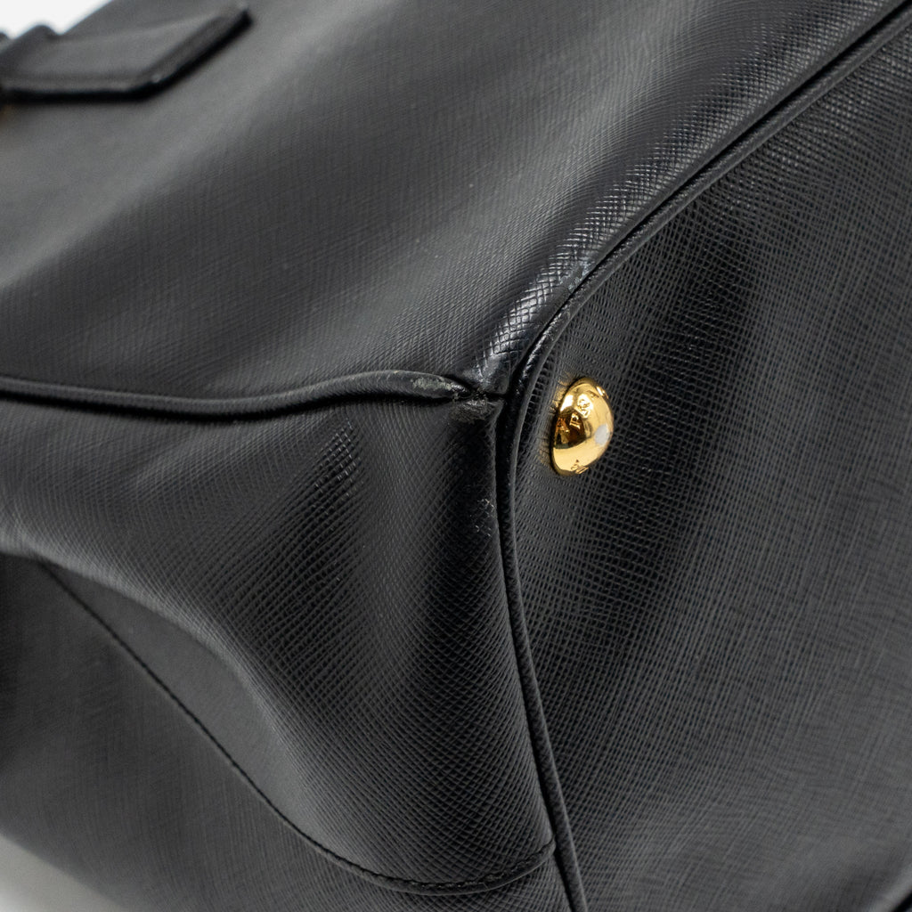 Prada Saffiano Tote Bag Calfskin black GHW