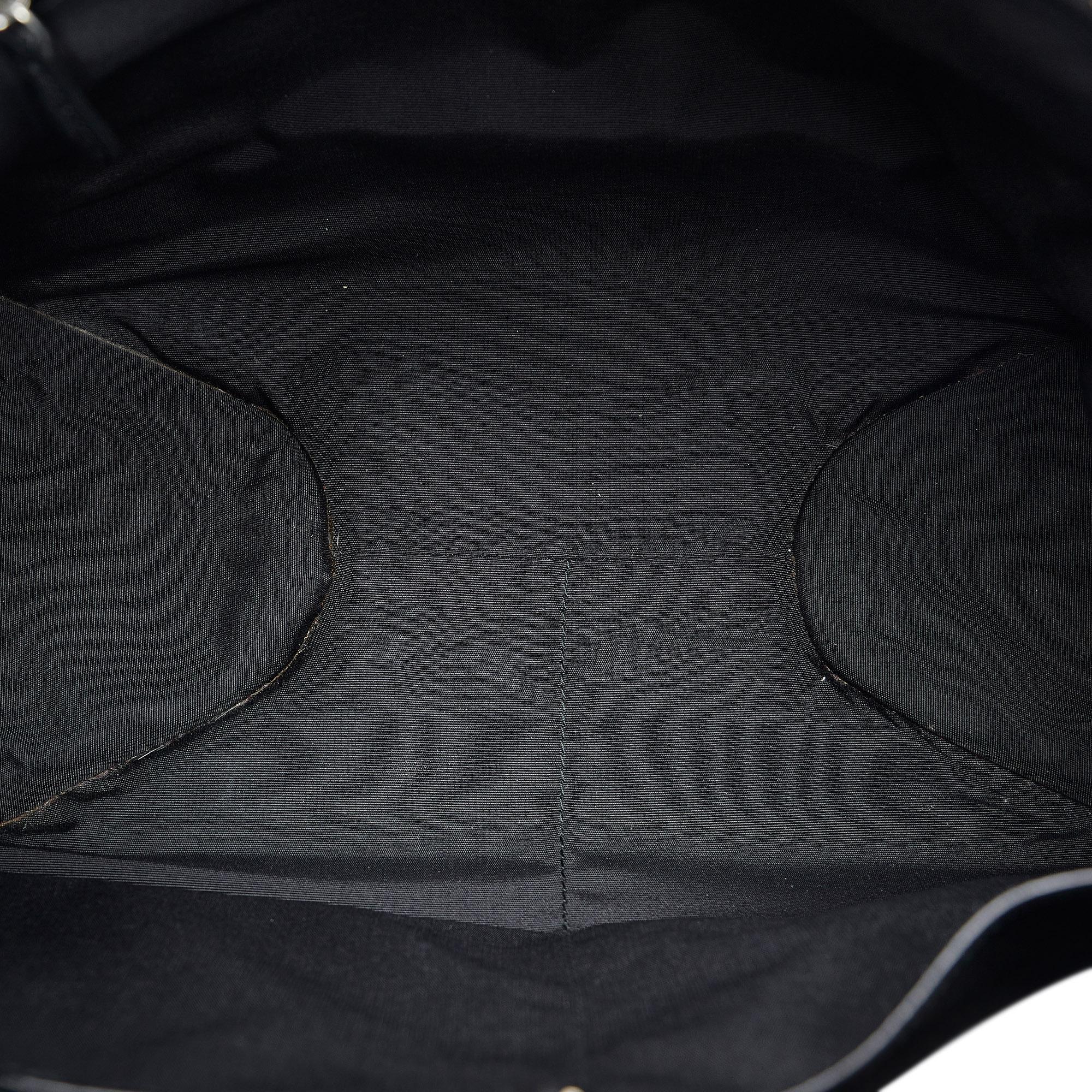 Dior Dior 61 Shoulder Bag (SHG-z4zCT7)